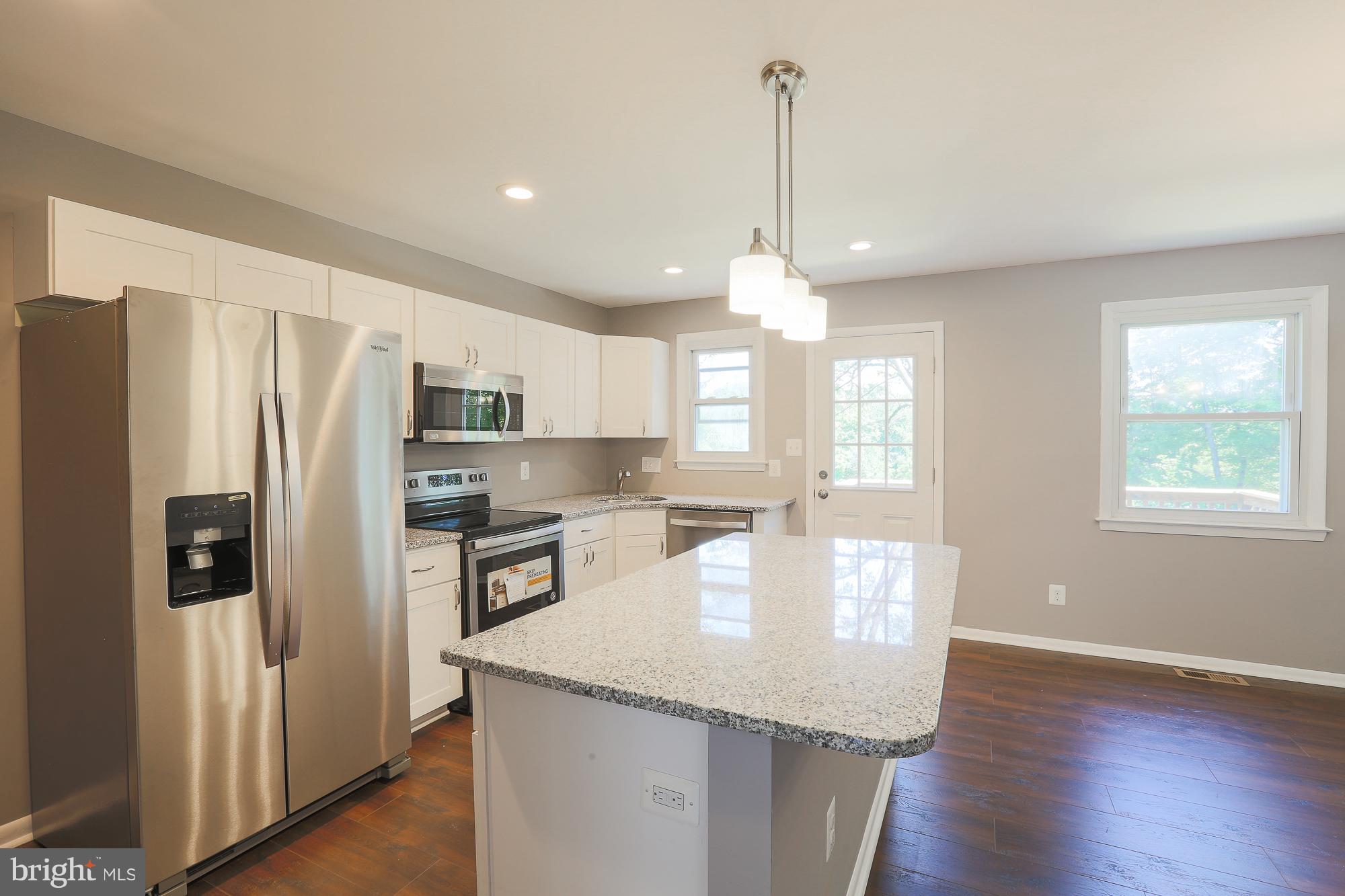 DOUBLE ROCK TOWNHOUSES - Residential