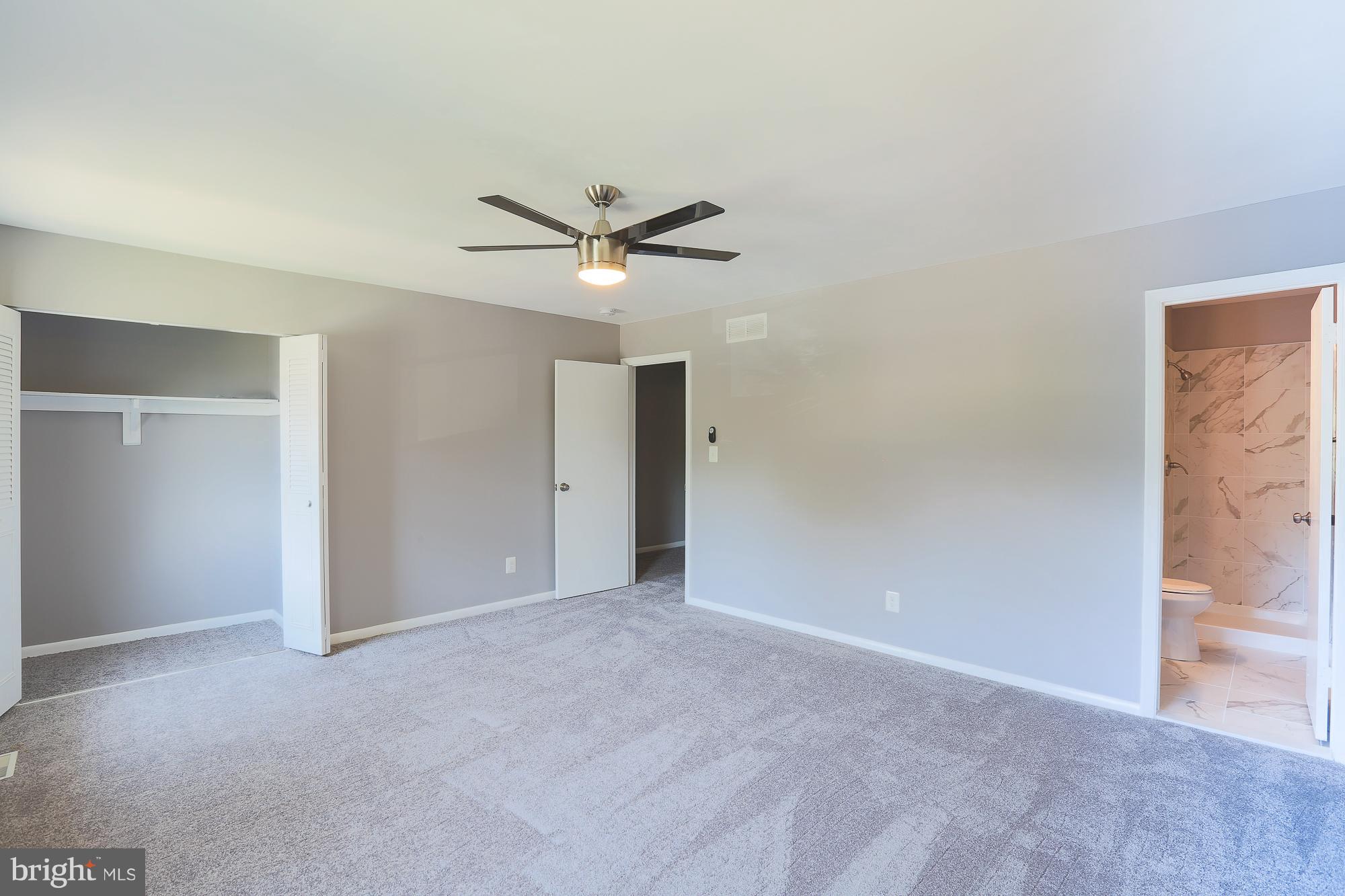 DOUBLE ROCK TOWNHOUSES - Residential