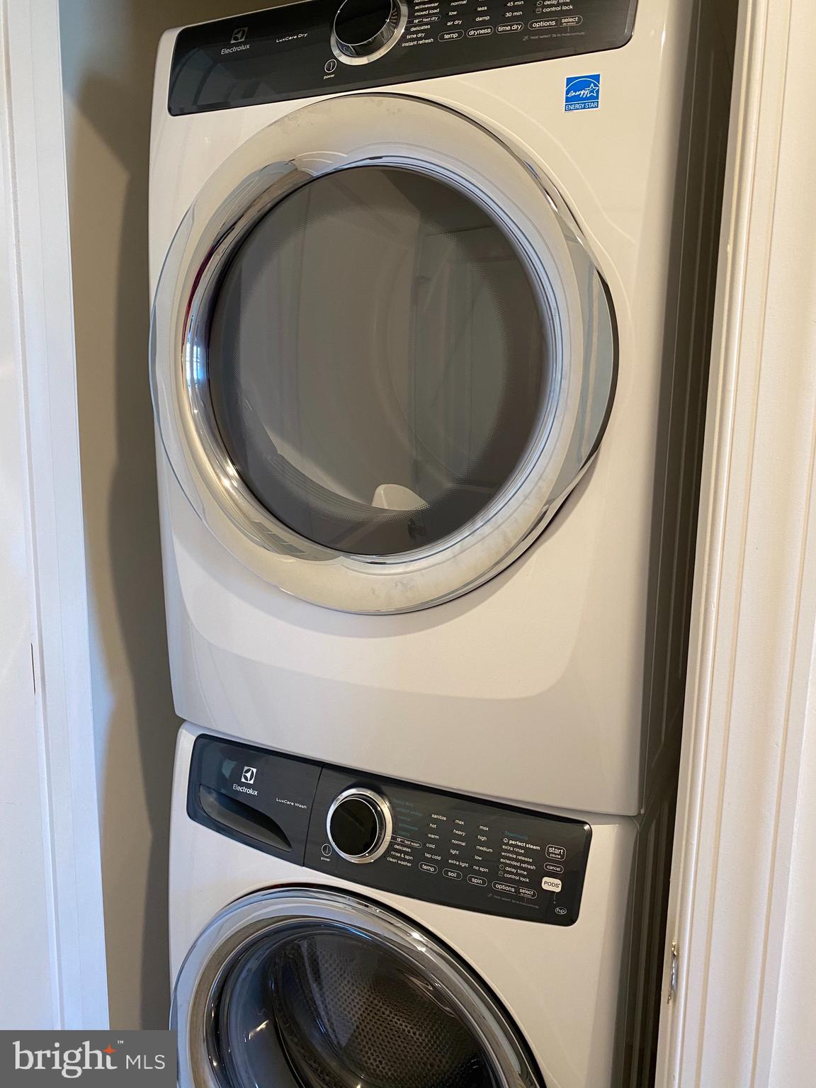 HAMILTON PARK - Residential