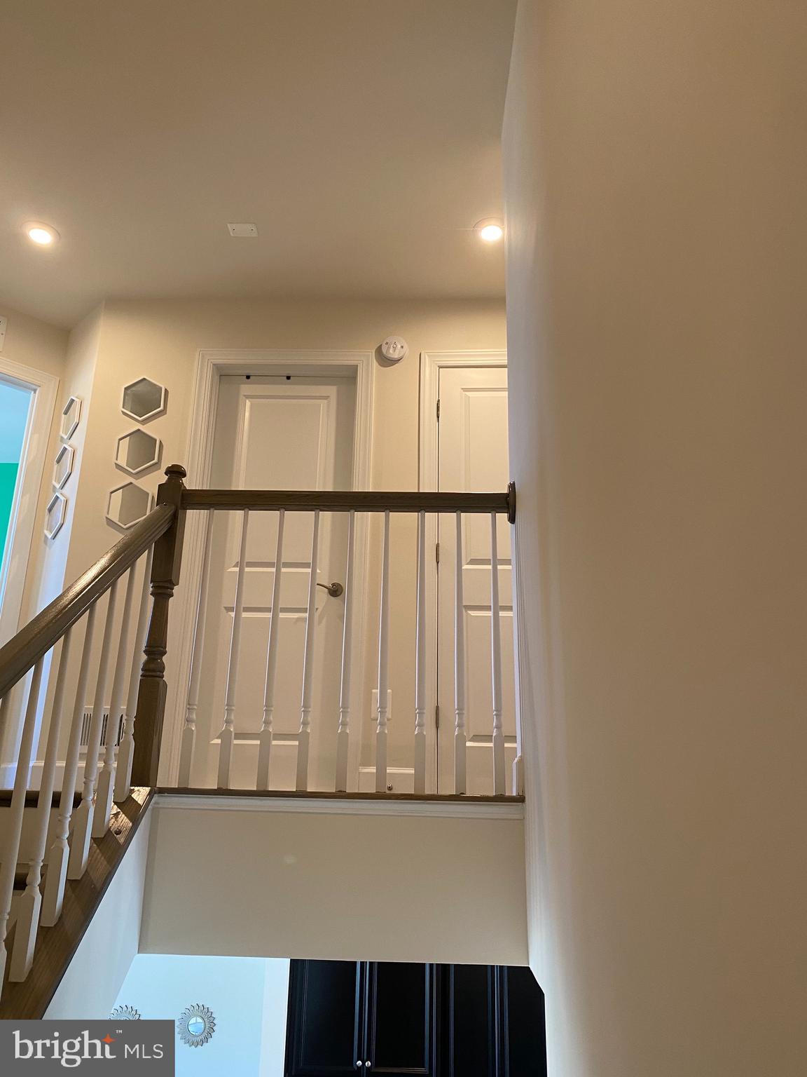 HAMILTON PARK - Residential