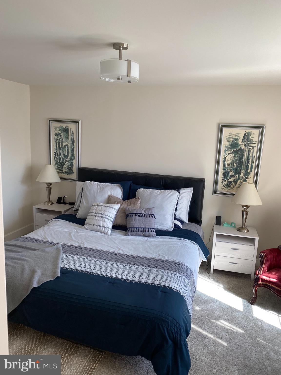 HAMILTON PARK - Residential