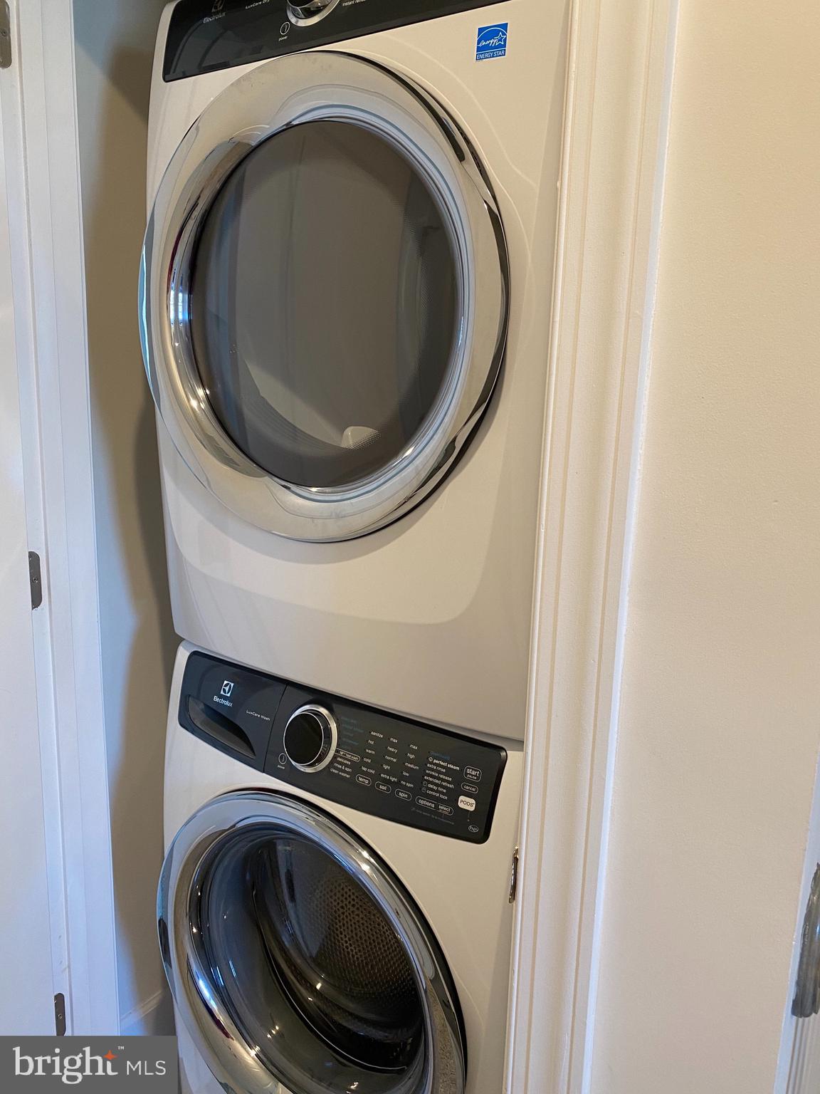 HAMILTON PARK - Residential