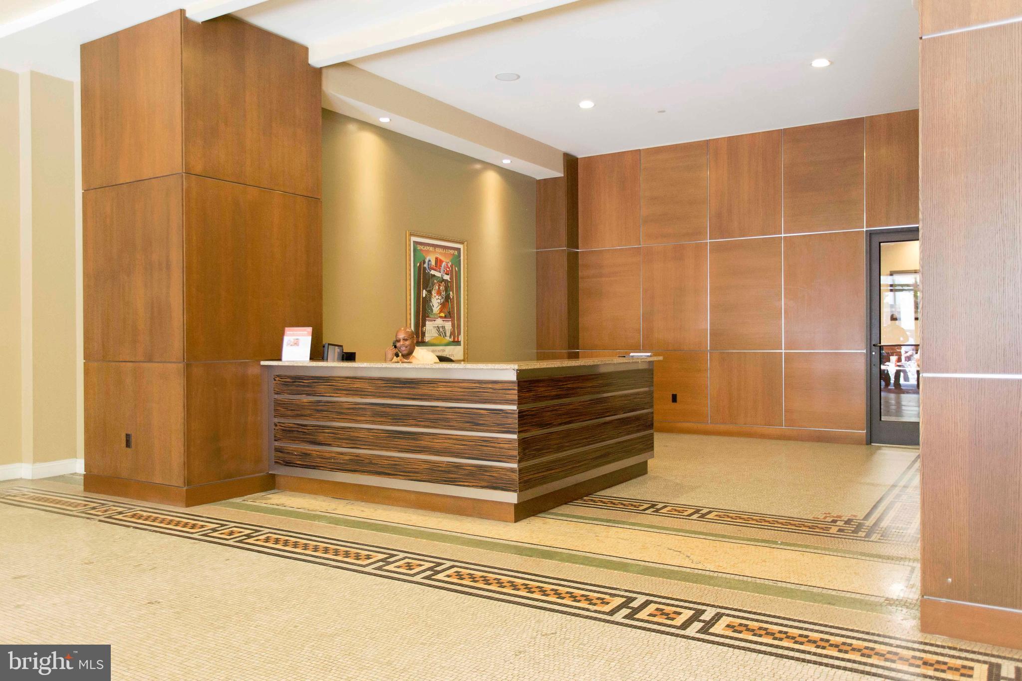 CENTER CITY - Residential Lease