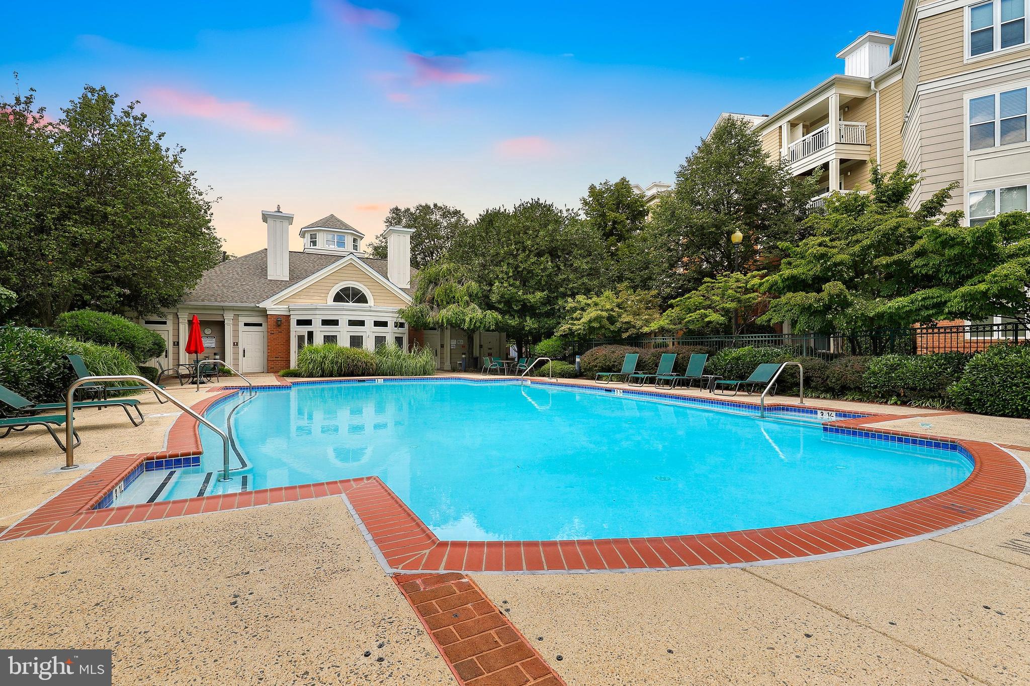 WORLDGATE CONDO - Residential