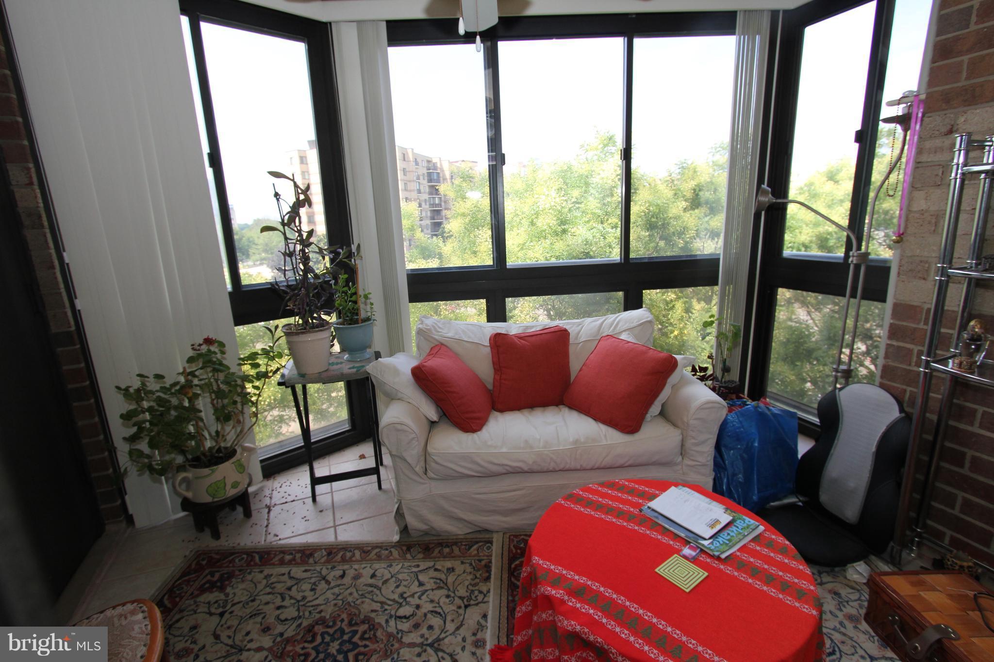 ROTONDA - Residential Lease