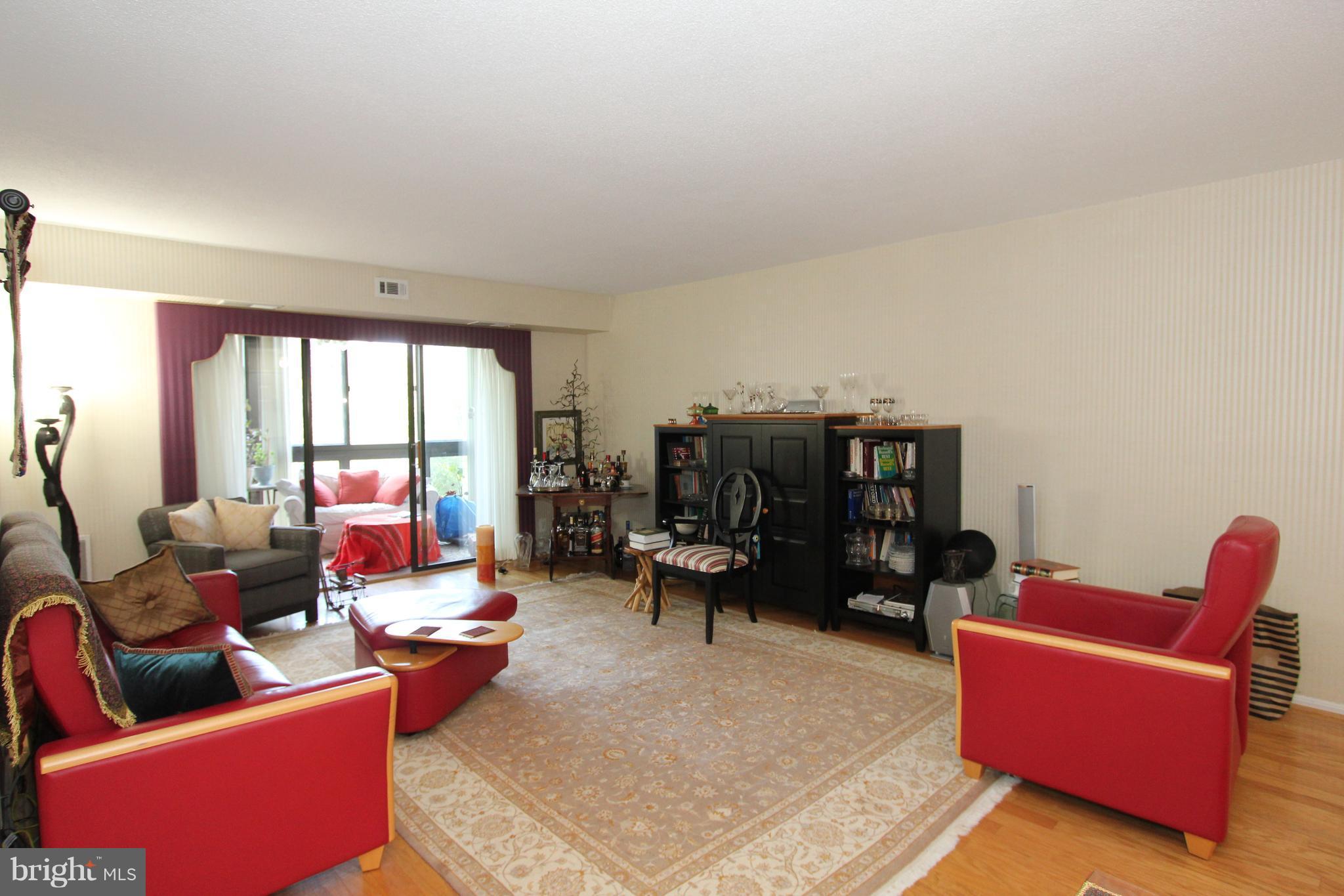 ROTONDA - Residential Lease