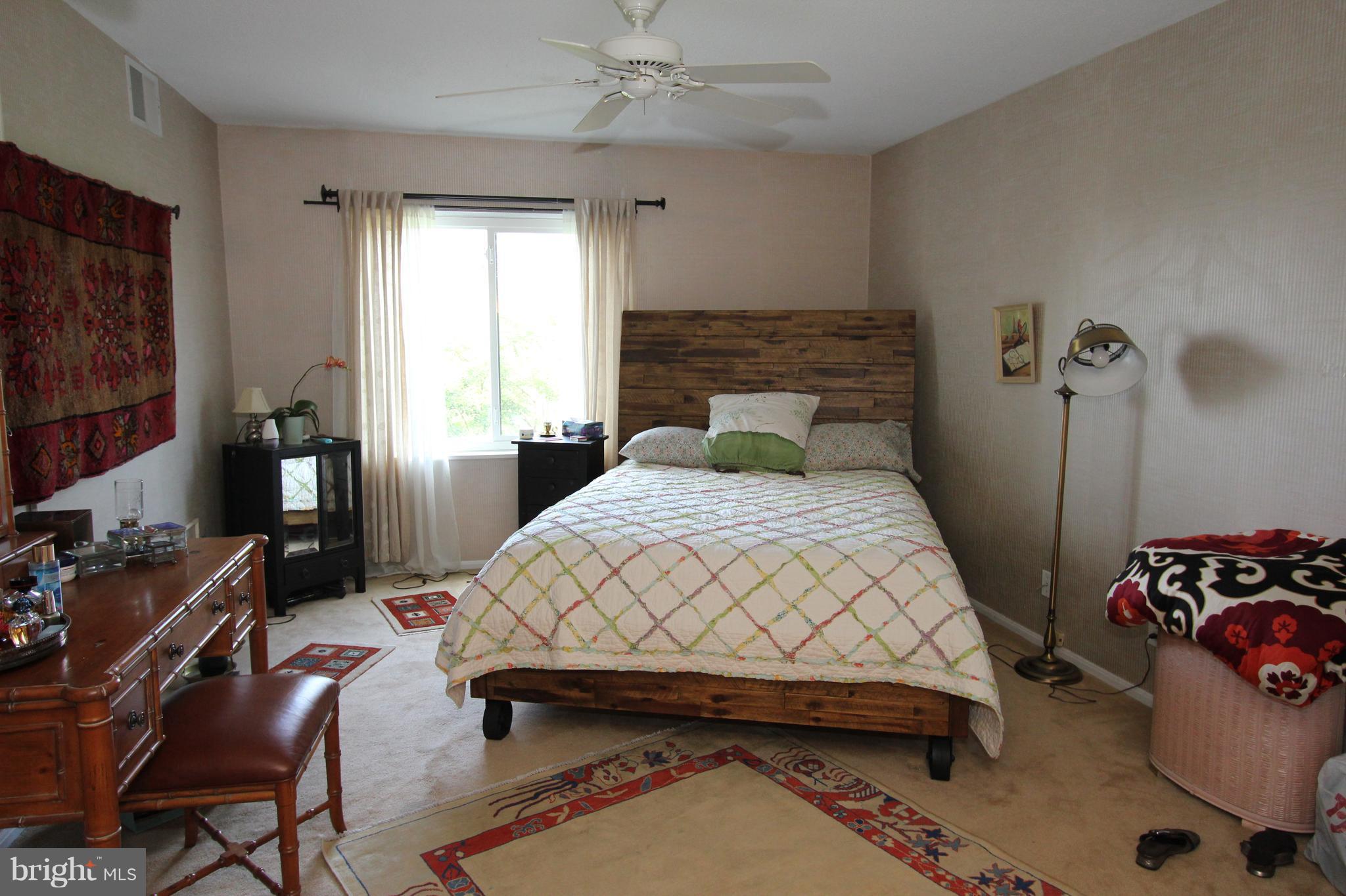 ROTONDA - Residential Lease