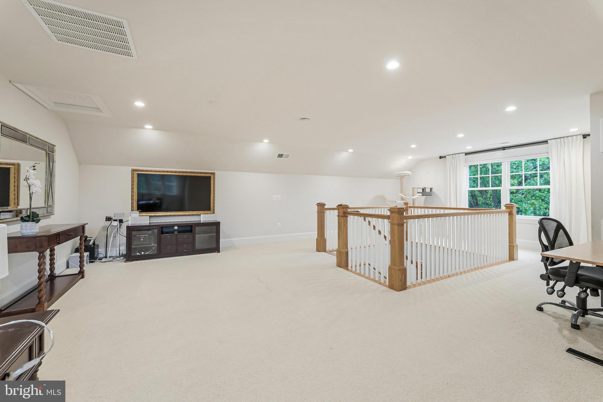 ASHTON HEIGHTS - Residential