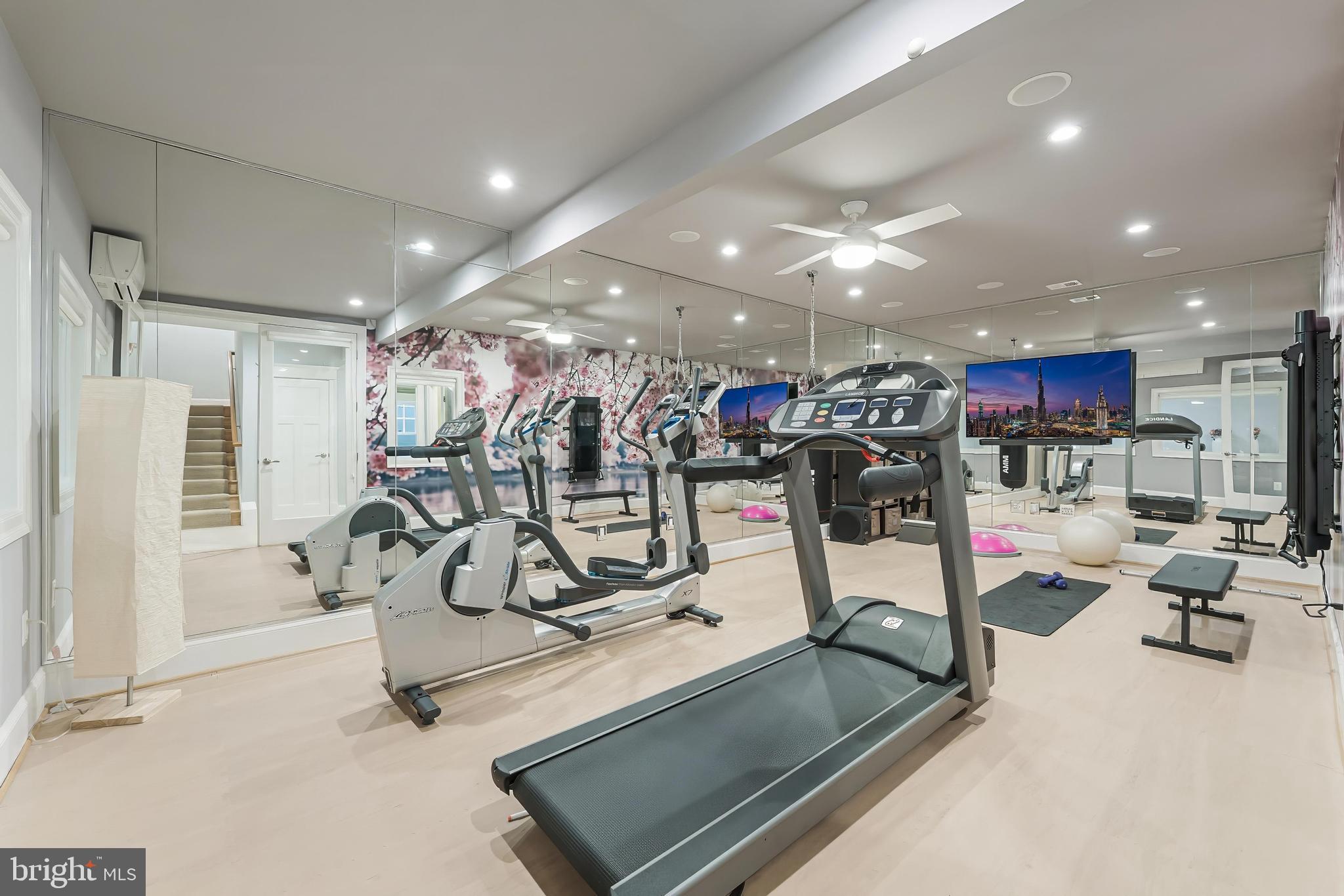 ASHTON HEIGHTS - Residential