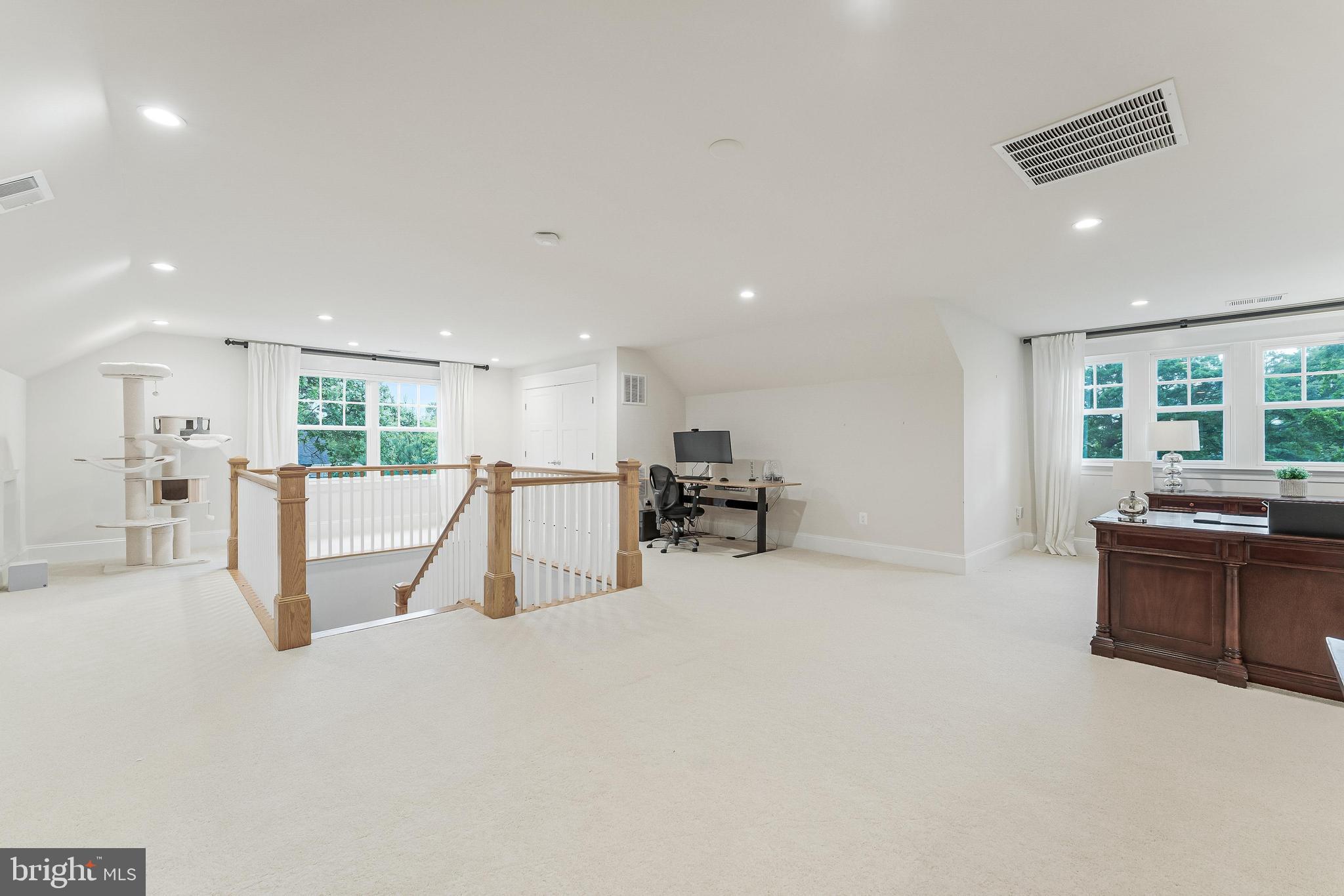 ASHTON HEIGHTS - Residential