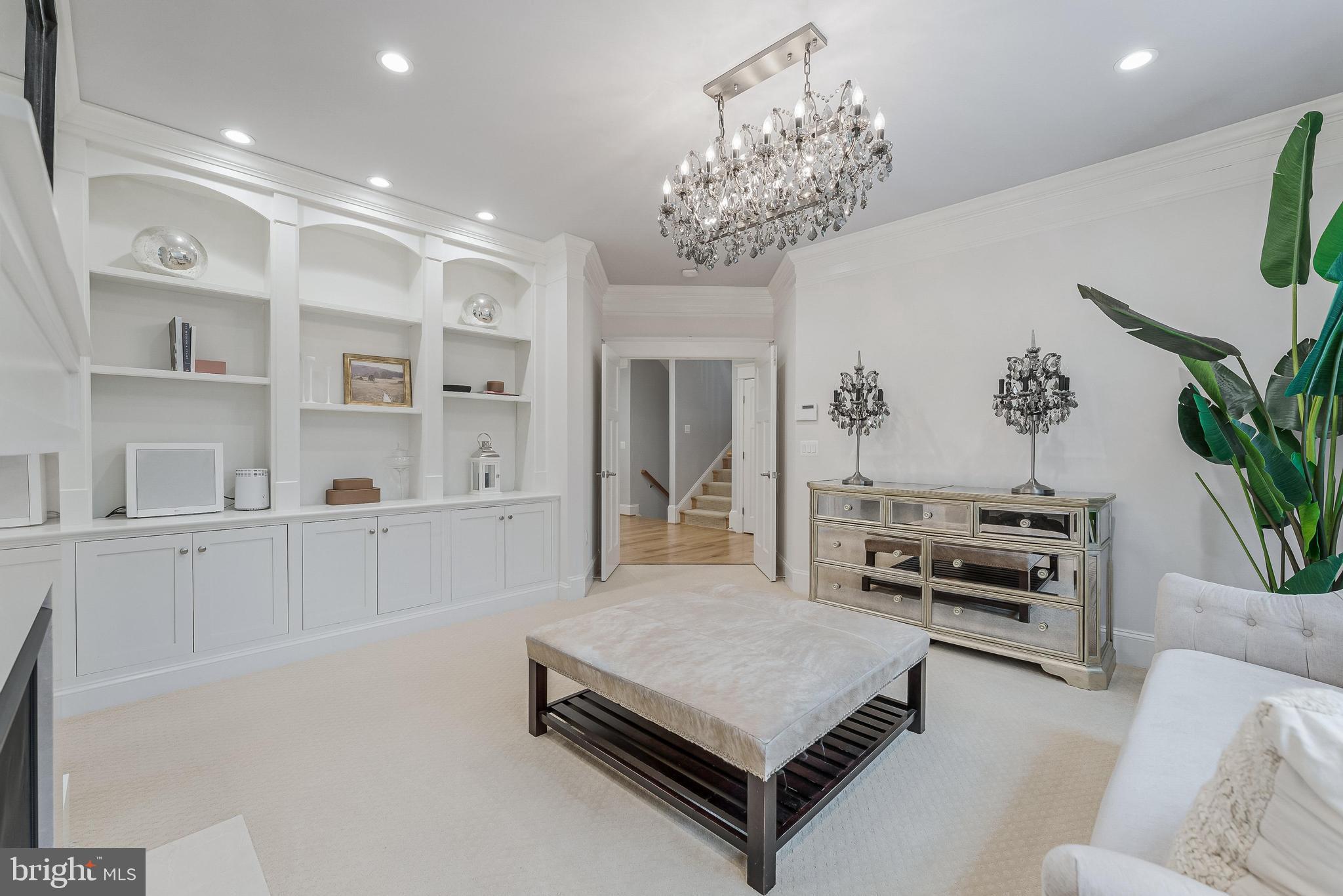 ASHTON HEIGHTS - Residential