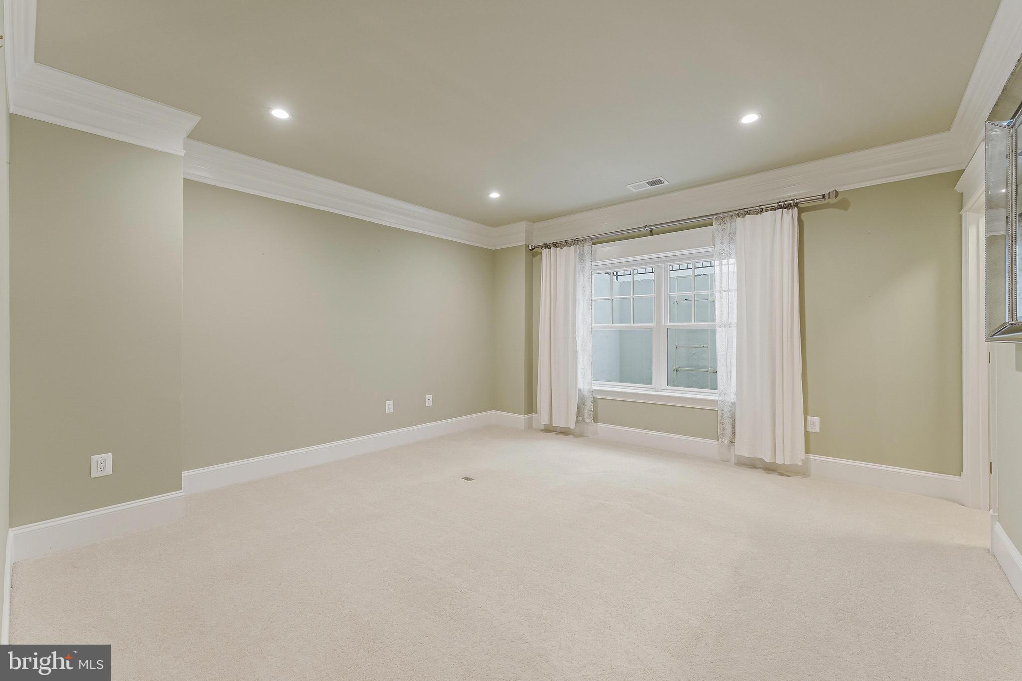 ASHTON HEIGHTS - Residential