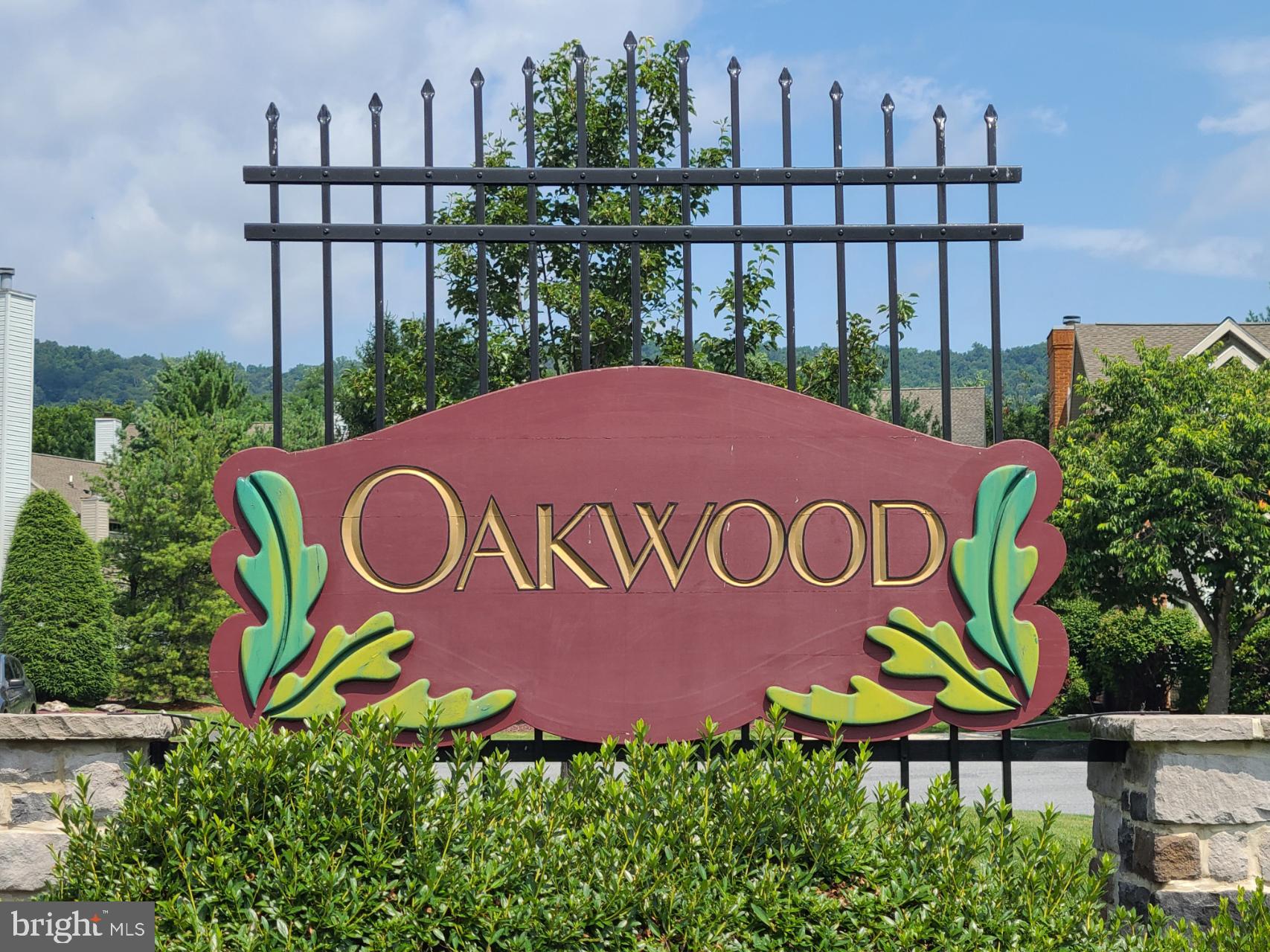 2829 OAKWOOD DRIVE