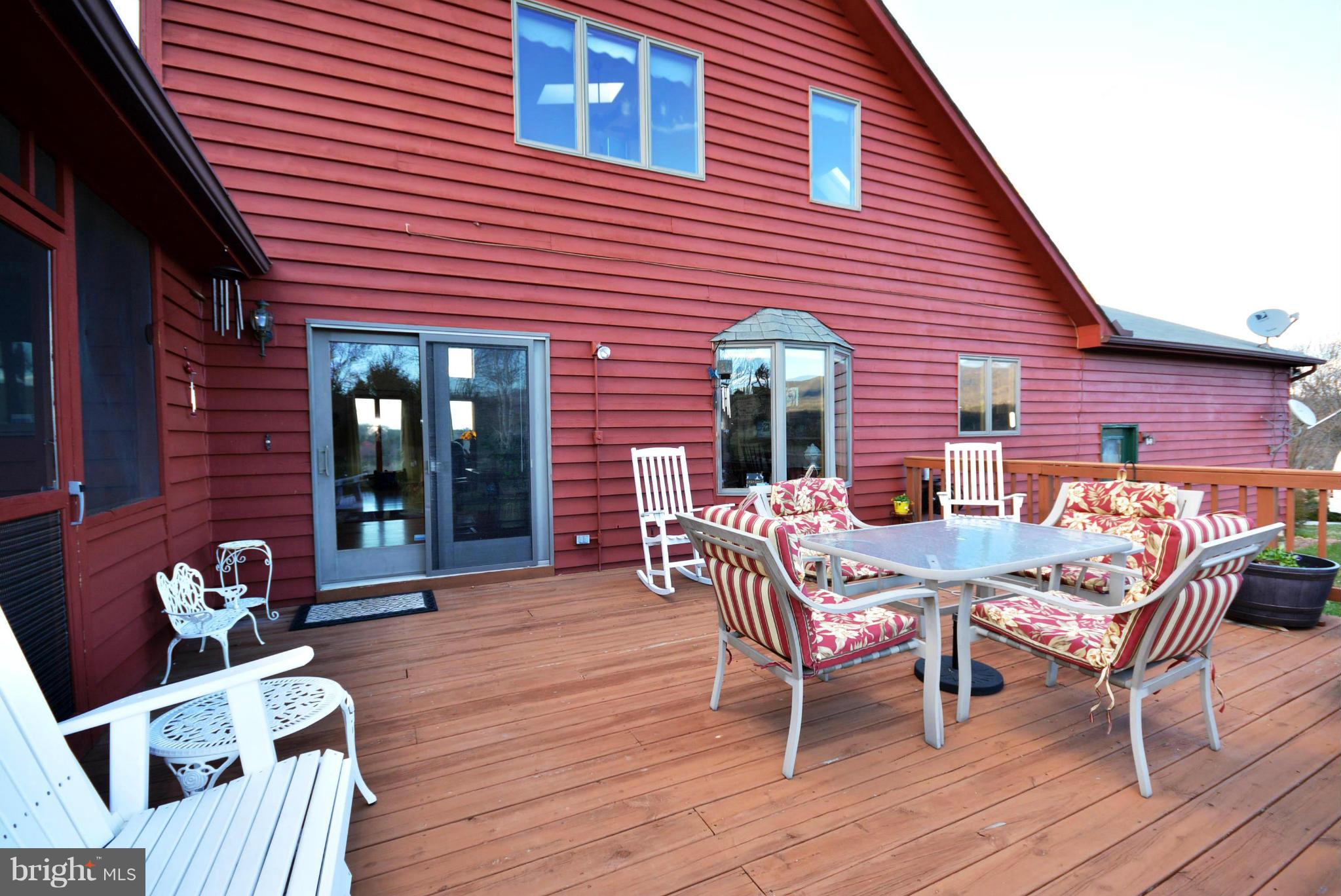 RIVER BEND FARM - Residential