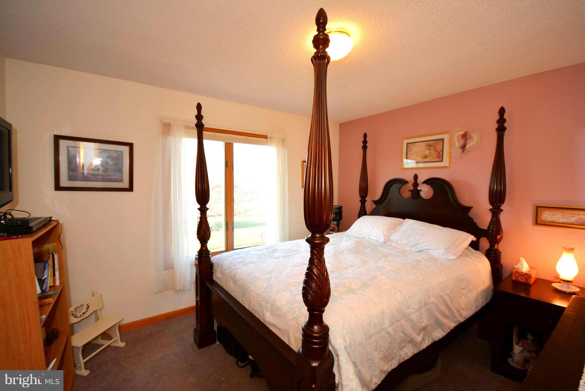 RIVER BEND FARM - Residential