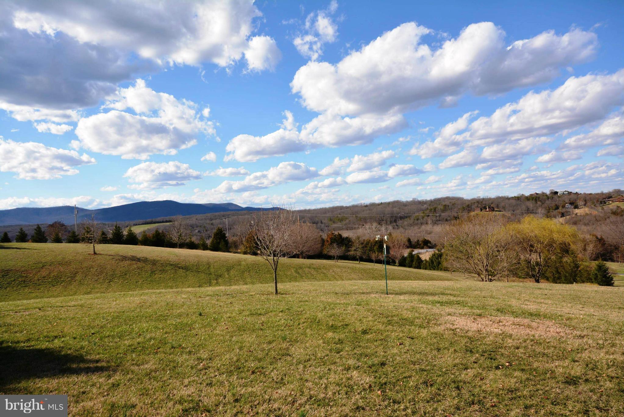 RIVER BEND FARM - Residential