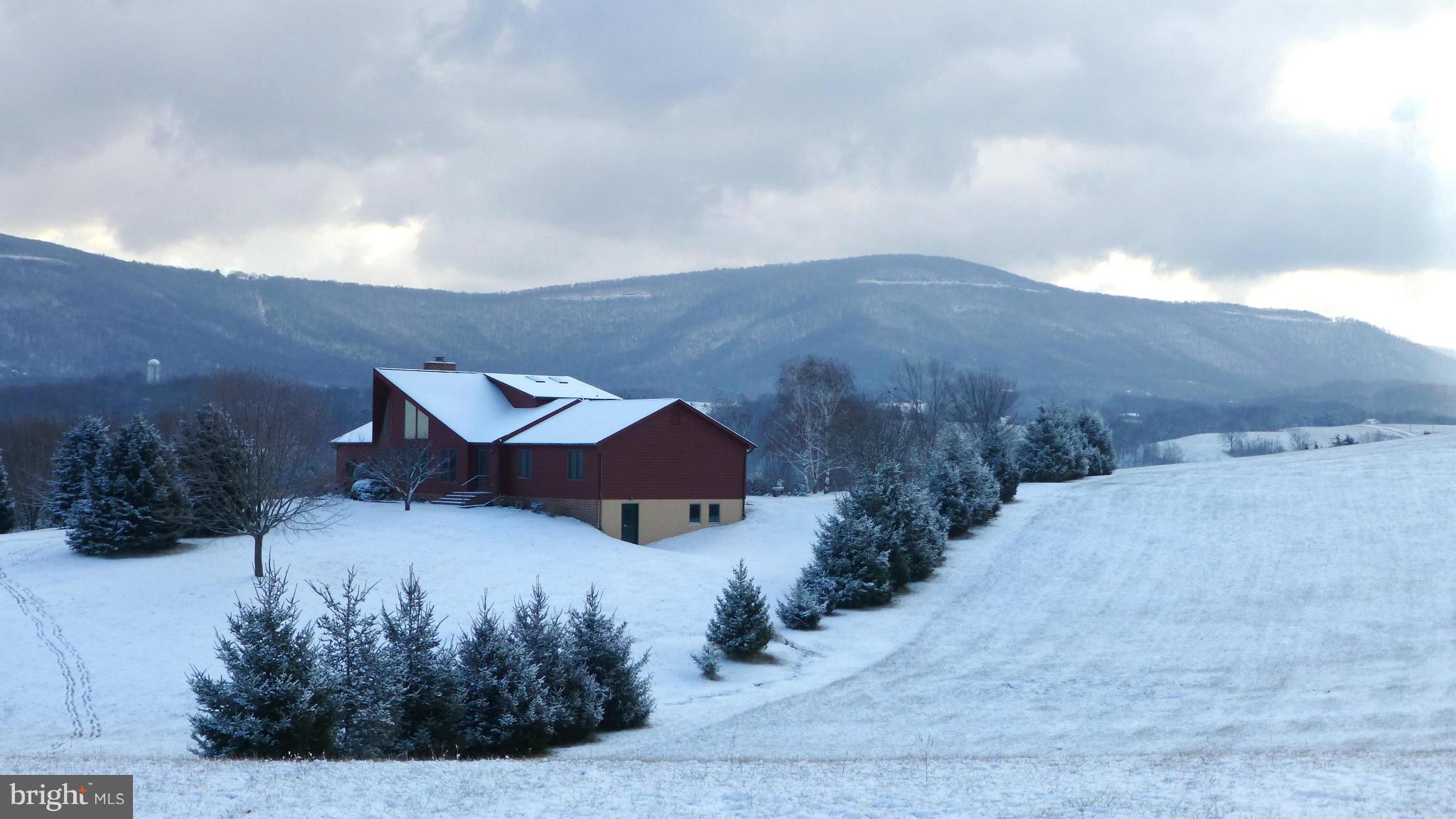 RIVER BEND FARM - Residential