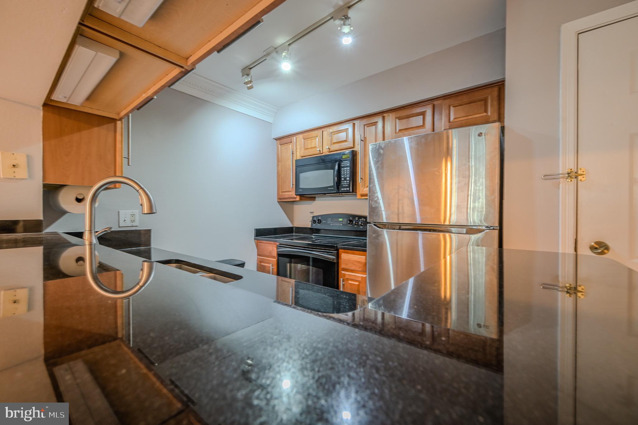 POINTE AT PARK CENTER - Residential Lease