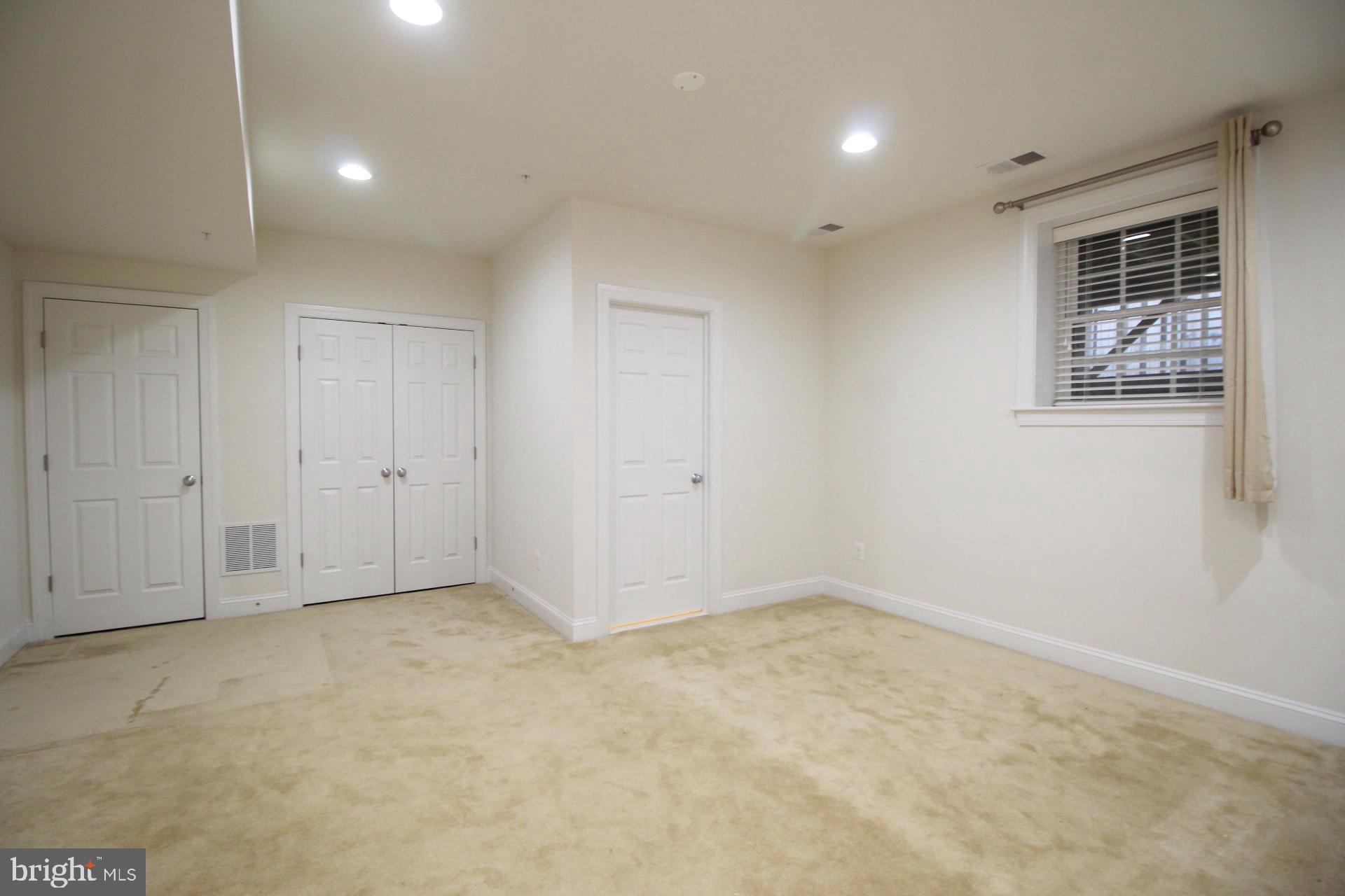 MARSHALL HEIGHTS - Residential Lease