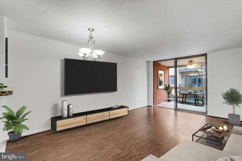 1024 N UTAH STREET N 522 ARLINGTON VA 22201