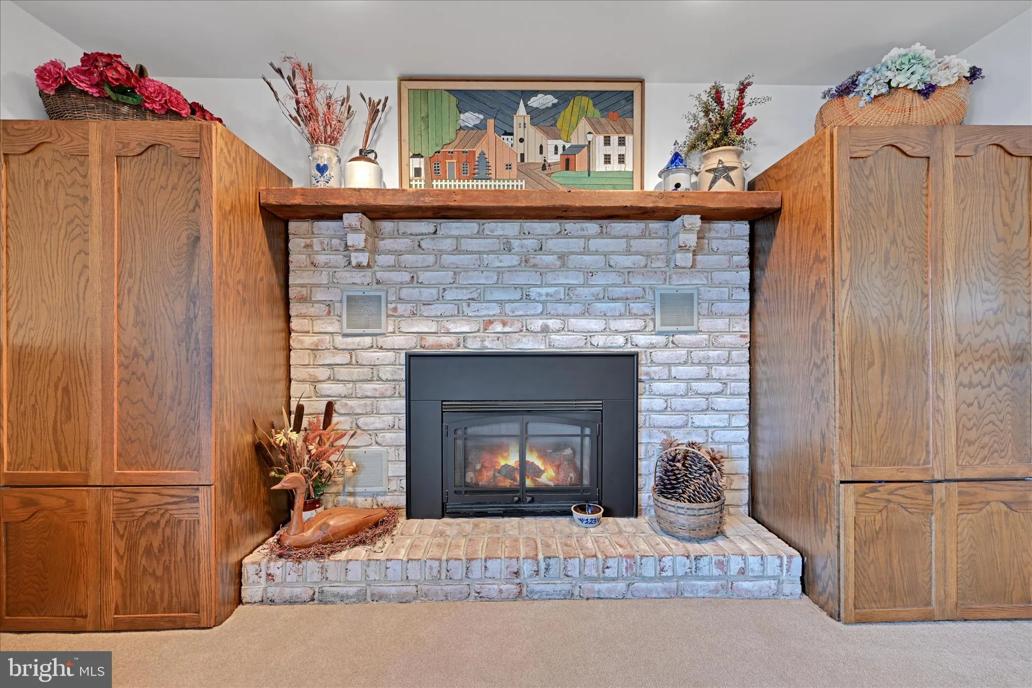 Auburn, Pennsylvania 17922, United States, 4 Bedrooms Bedrooms, ,4 BathroomsBathrooms,Residential,Active,241331