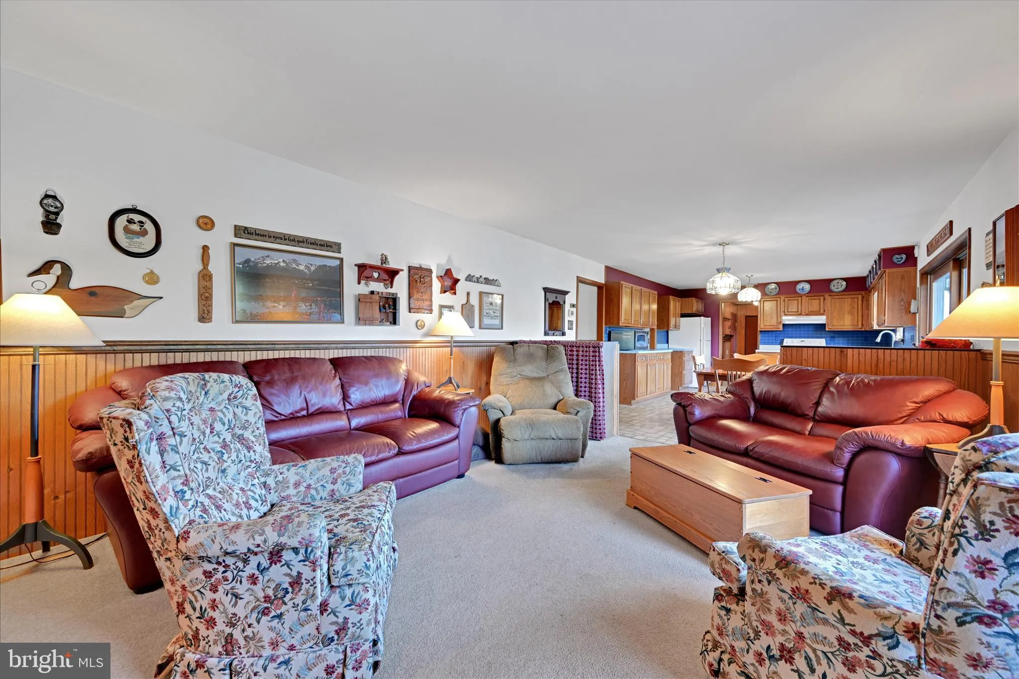 Auburn, Pennsylvania 17922, United States, 4 Bedrooms Bedrooms, ,4 BathroomsBathrooms,Residential,Active,241331