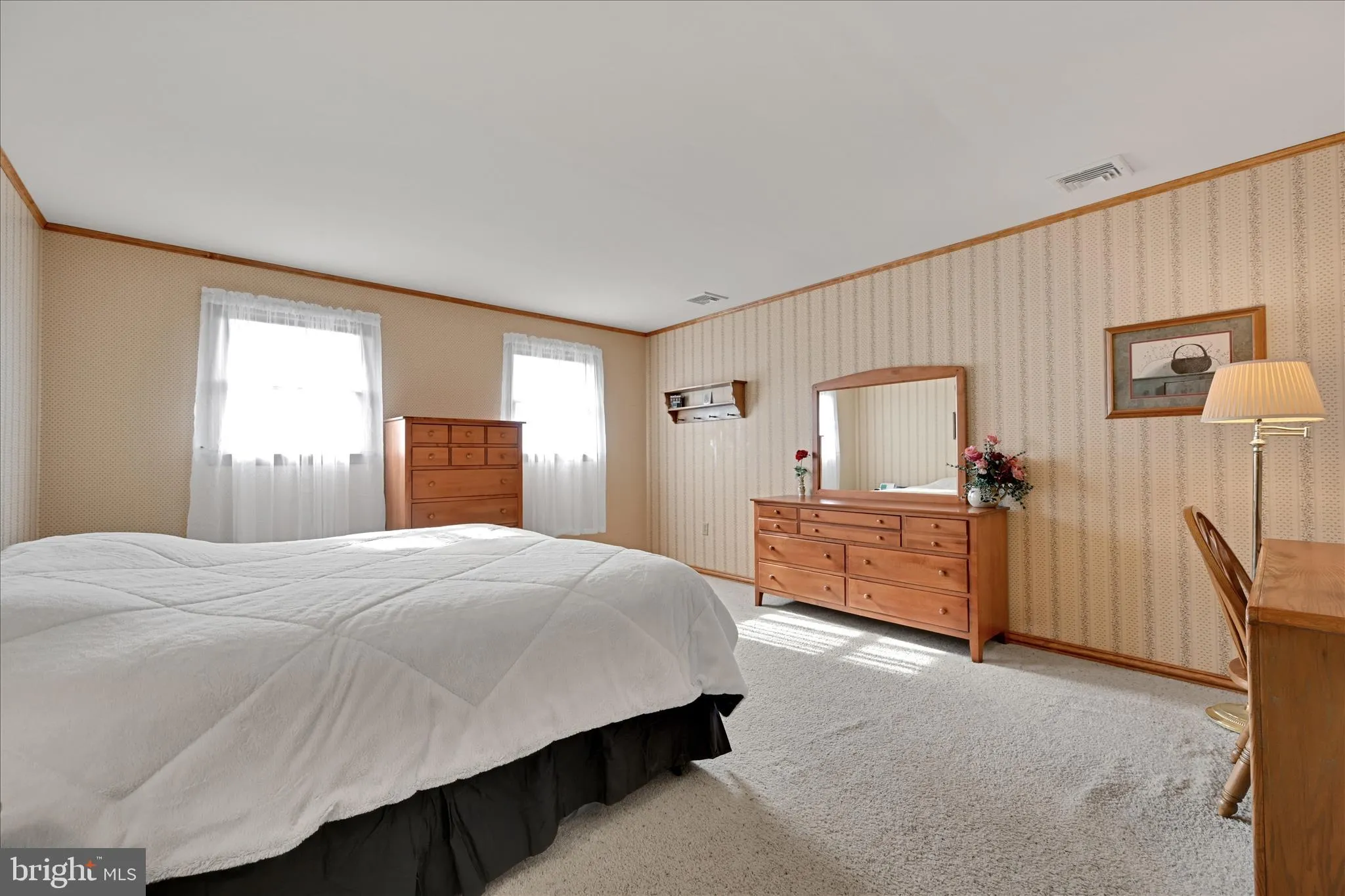 Auburn, Pennsylvania 17922, United States, 4 Bedrooms Bedrooms, ,4 BathroomsBathrooms,Residential,Active,241331