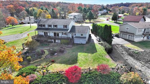 831 CAYUGA COVE AUBURN PA 17922