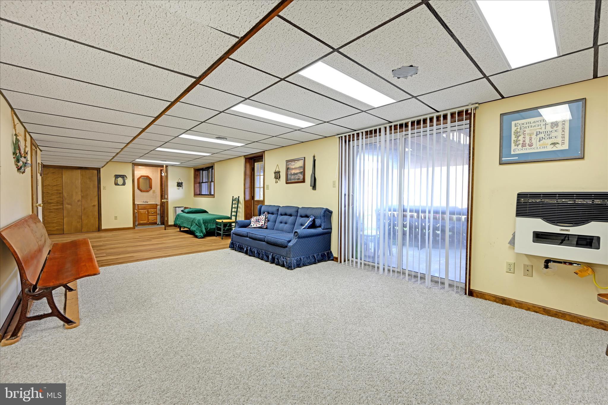 LAKE WYNONAH - Residential