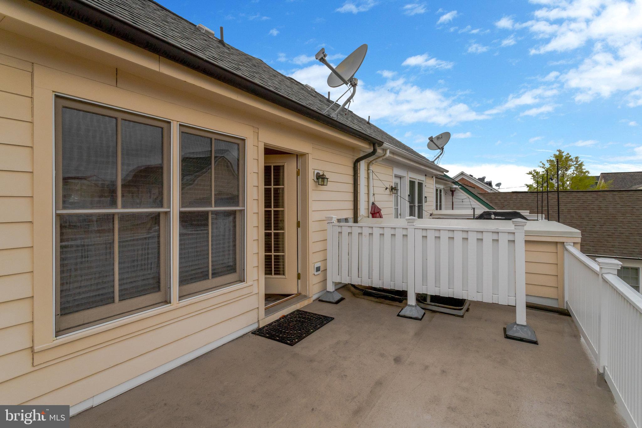 POTOMAC GREENS - Residential Lease