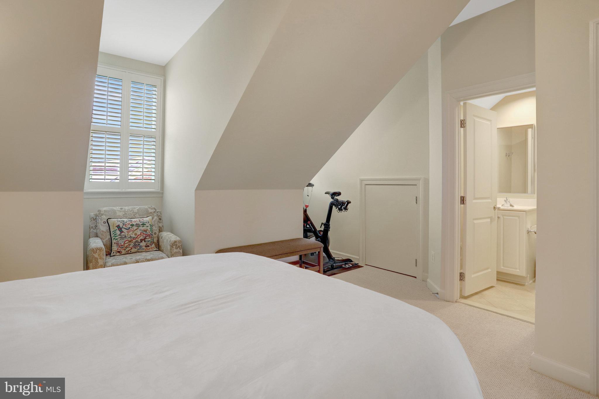 POTOMAC GREENS - Residential Lease