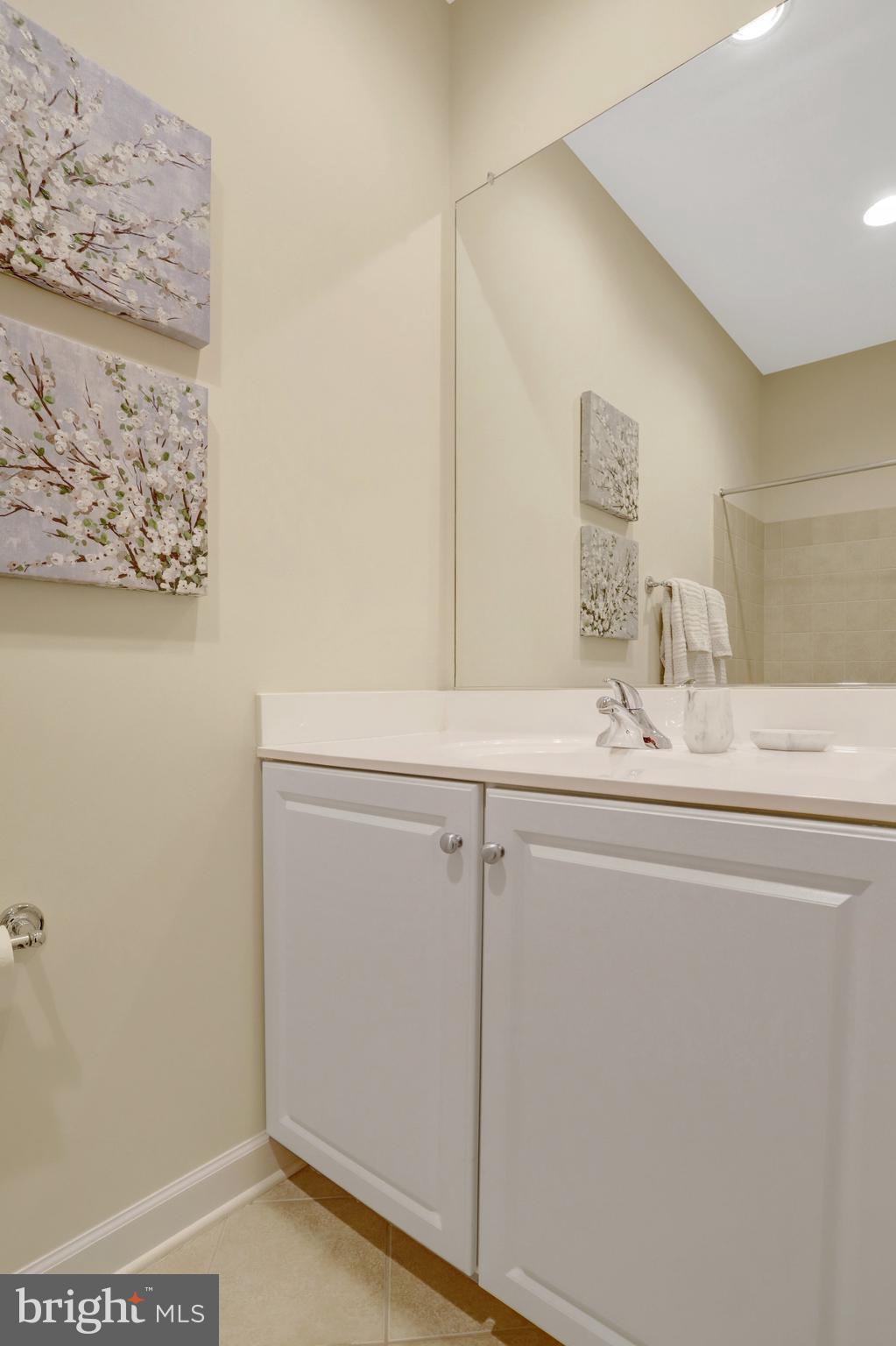 POTOMAC GREENS - Residential Lease