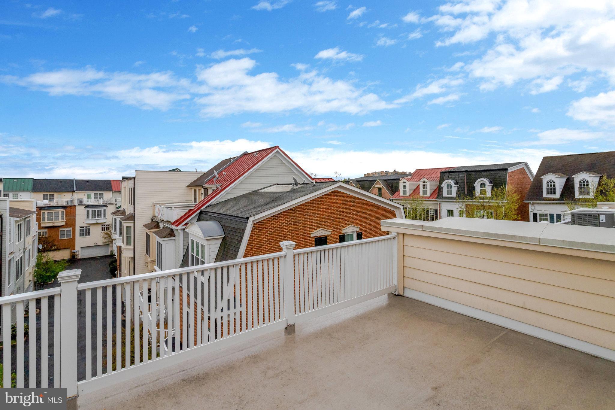 POTOMAC GREENS - Residential Lease