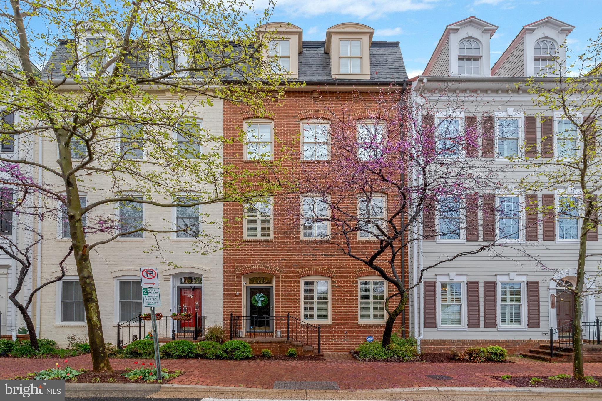 POTOMAC GREENS - Residential Lease