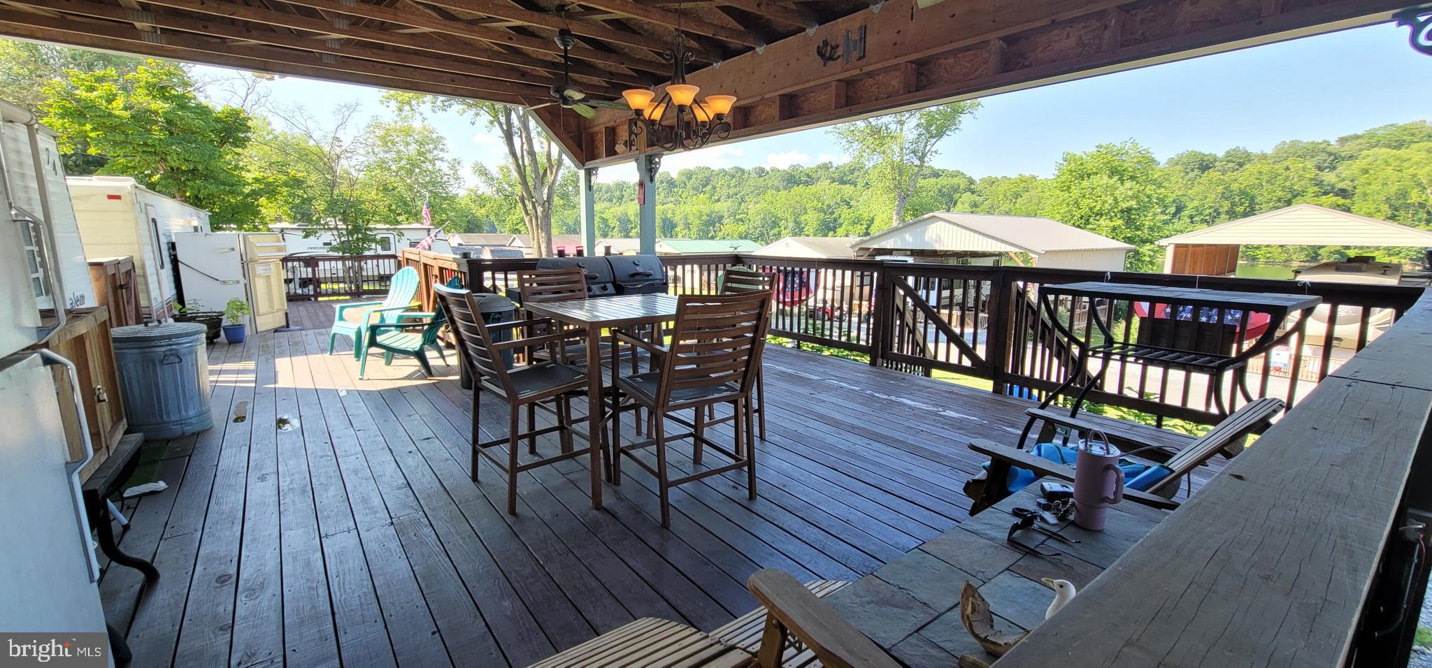 RIVER BEND - Residential