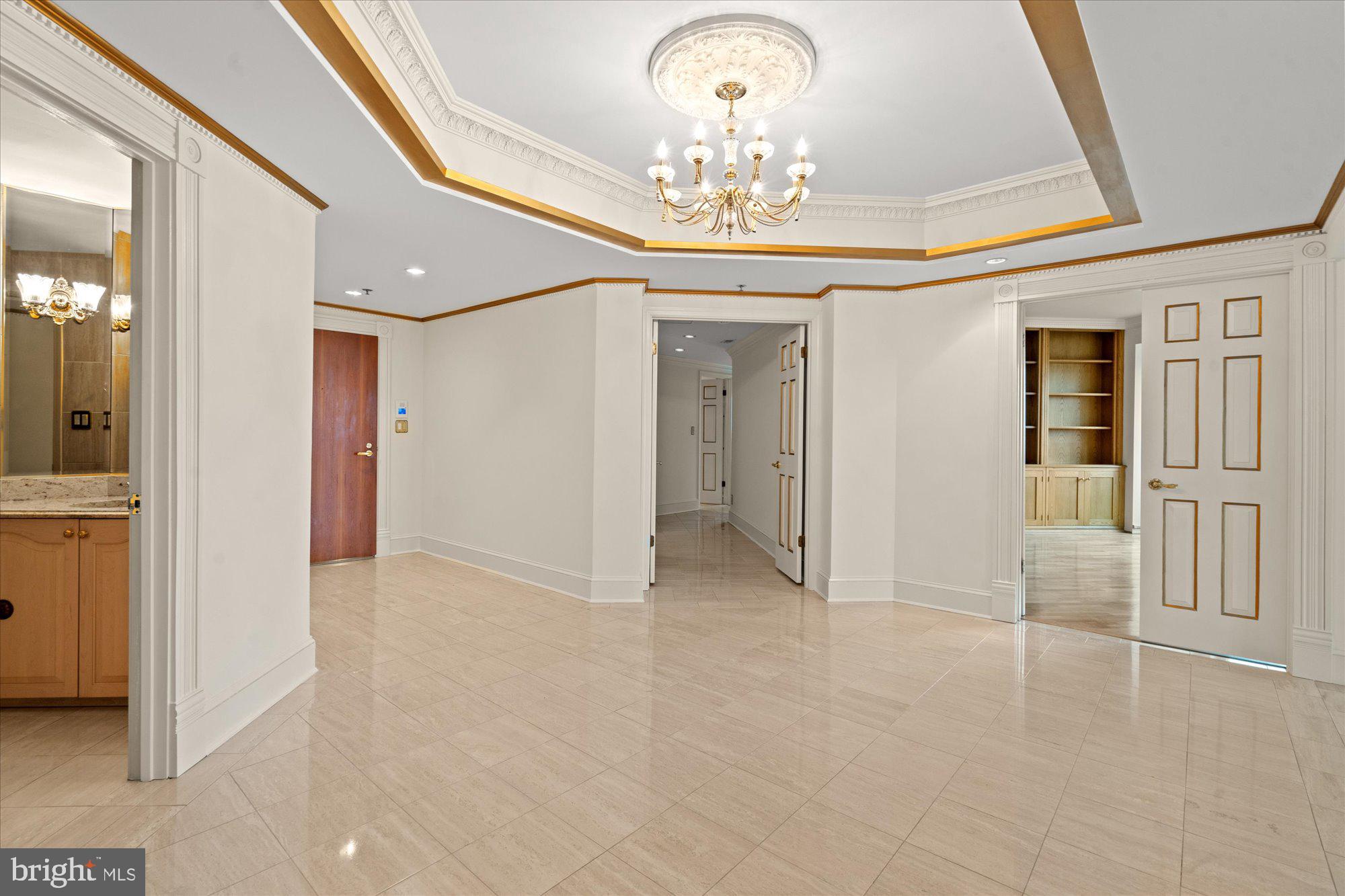 SOMERSET HOUSE - Residential