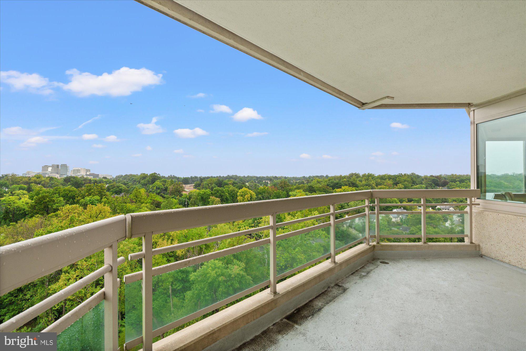 SOMERSET HOUSE - Residential