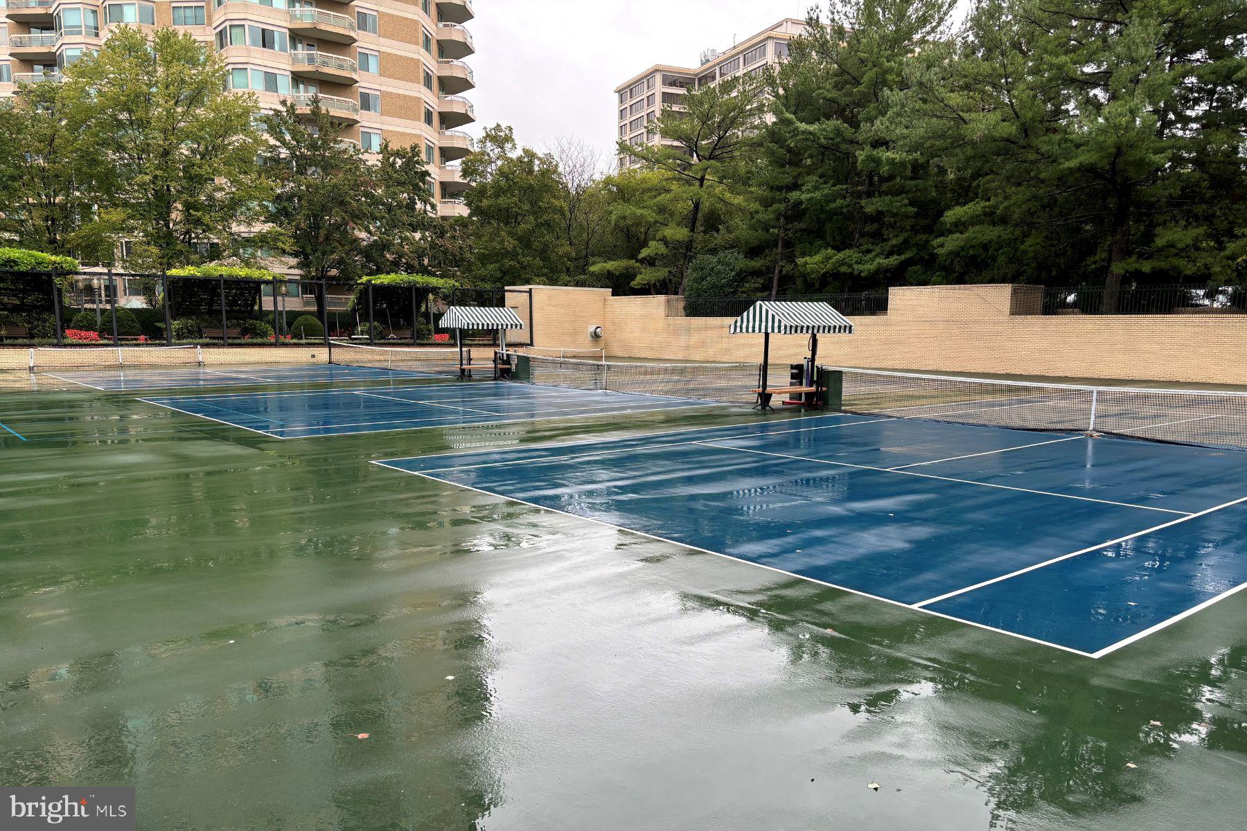 SOMERSET HOUSE - Residential