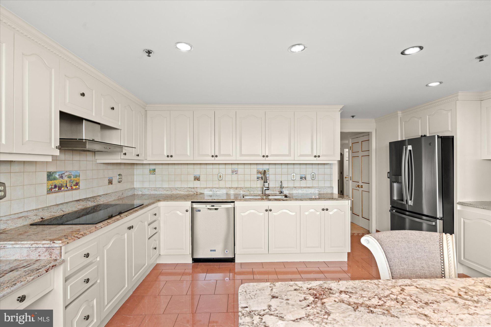 SOMERSET HOUSE - Residential