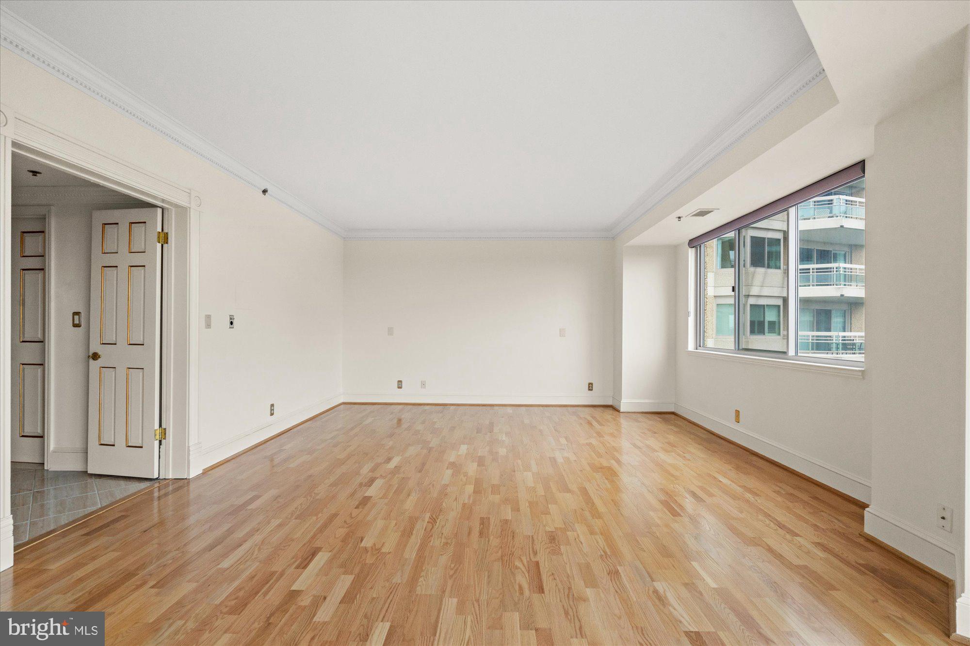 SOMERSET HOUSE - Residential