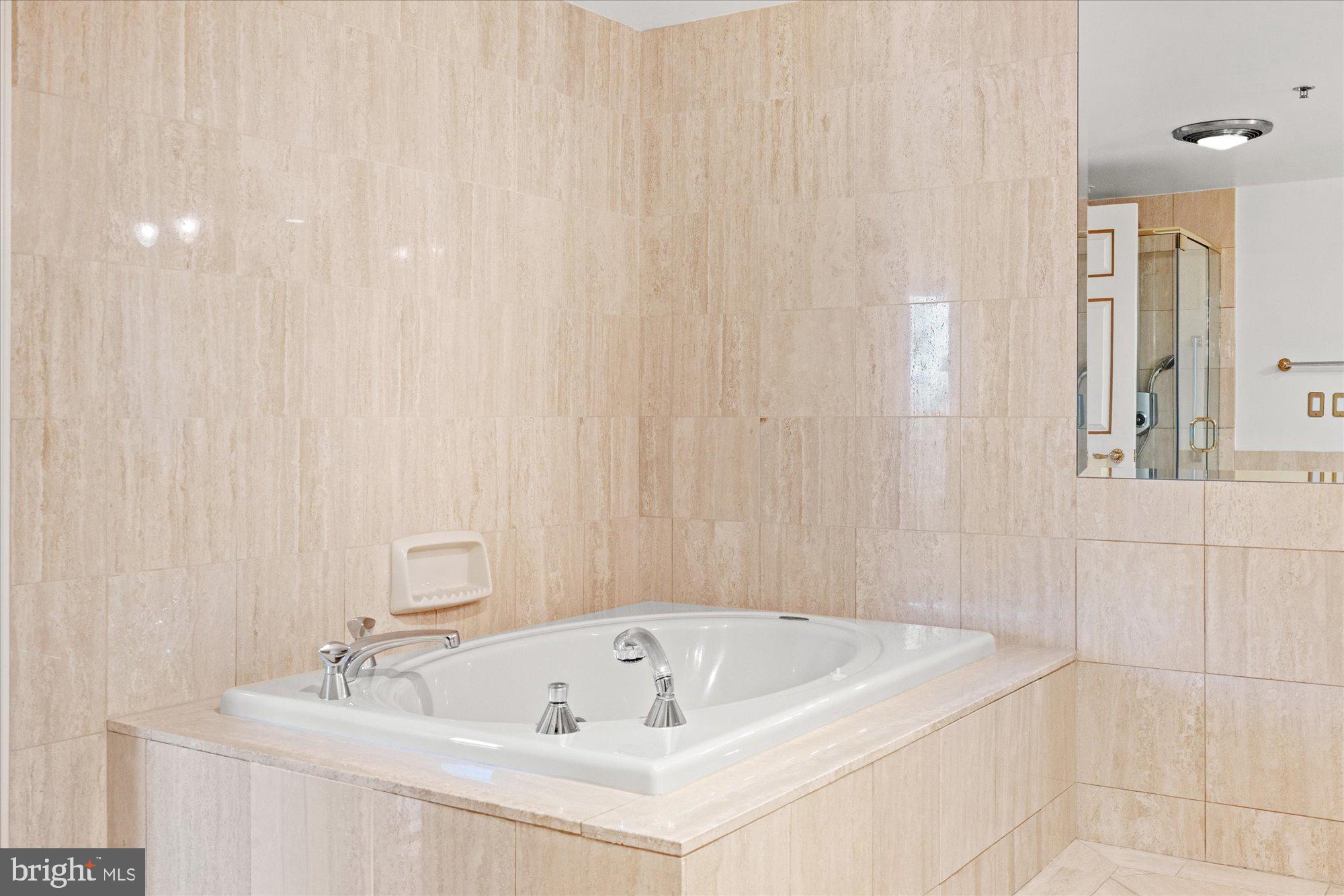 SOMERSET HOUSE - Residential