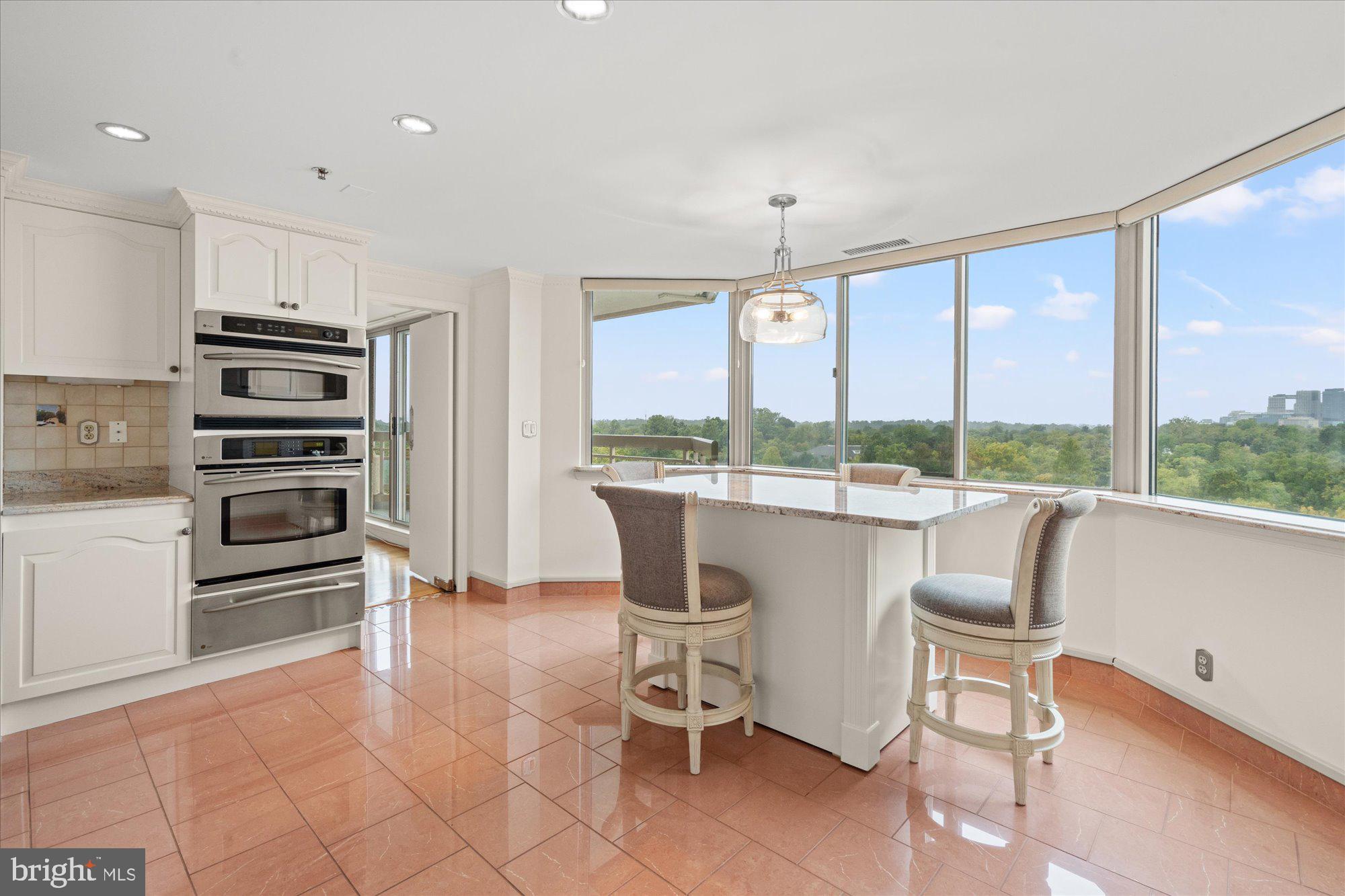 SOMERSET HOUSE - Residential