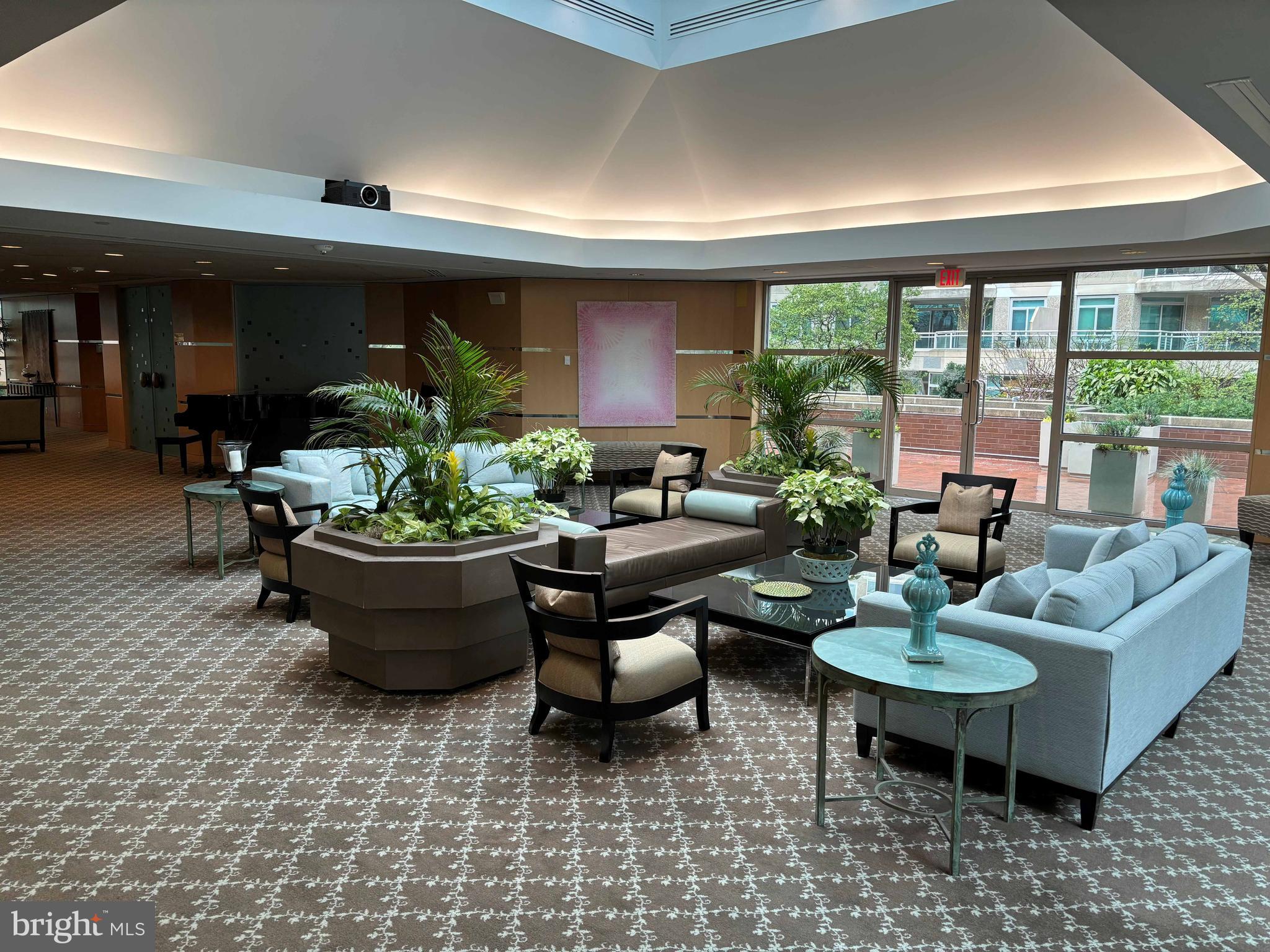 SOMERSET HOUSE - Residential