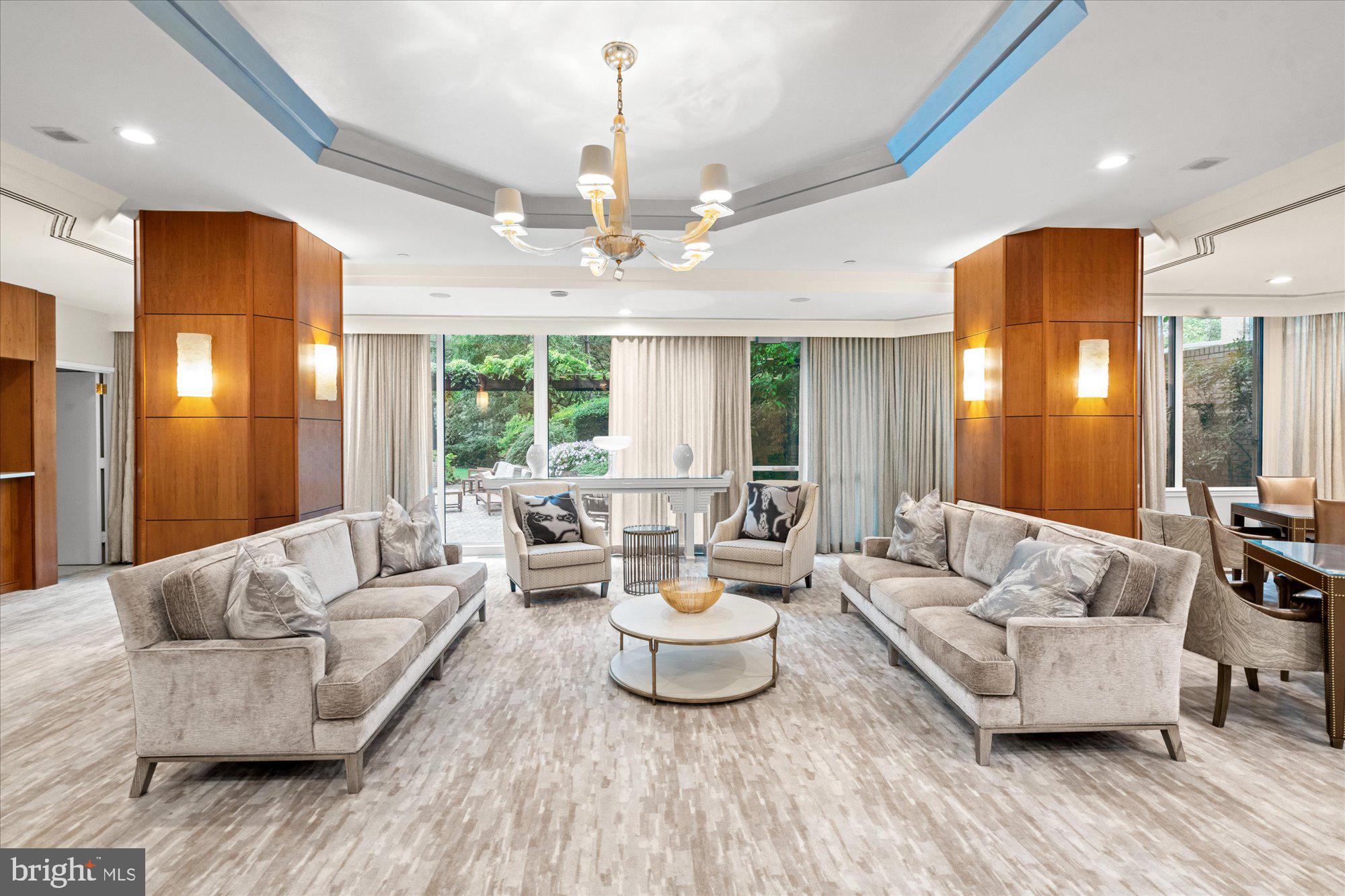 SOMERSET HOUSE - Residential