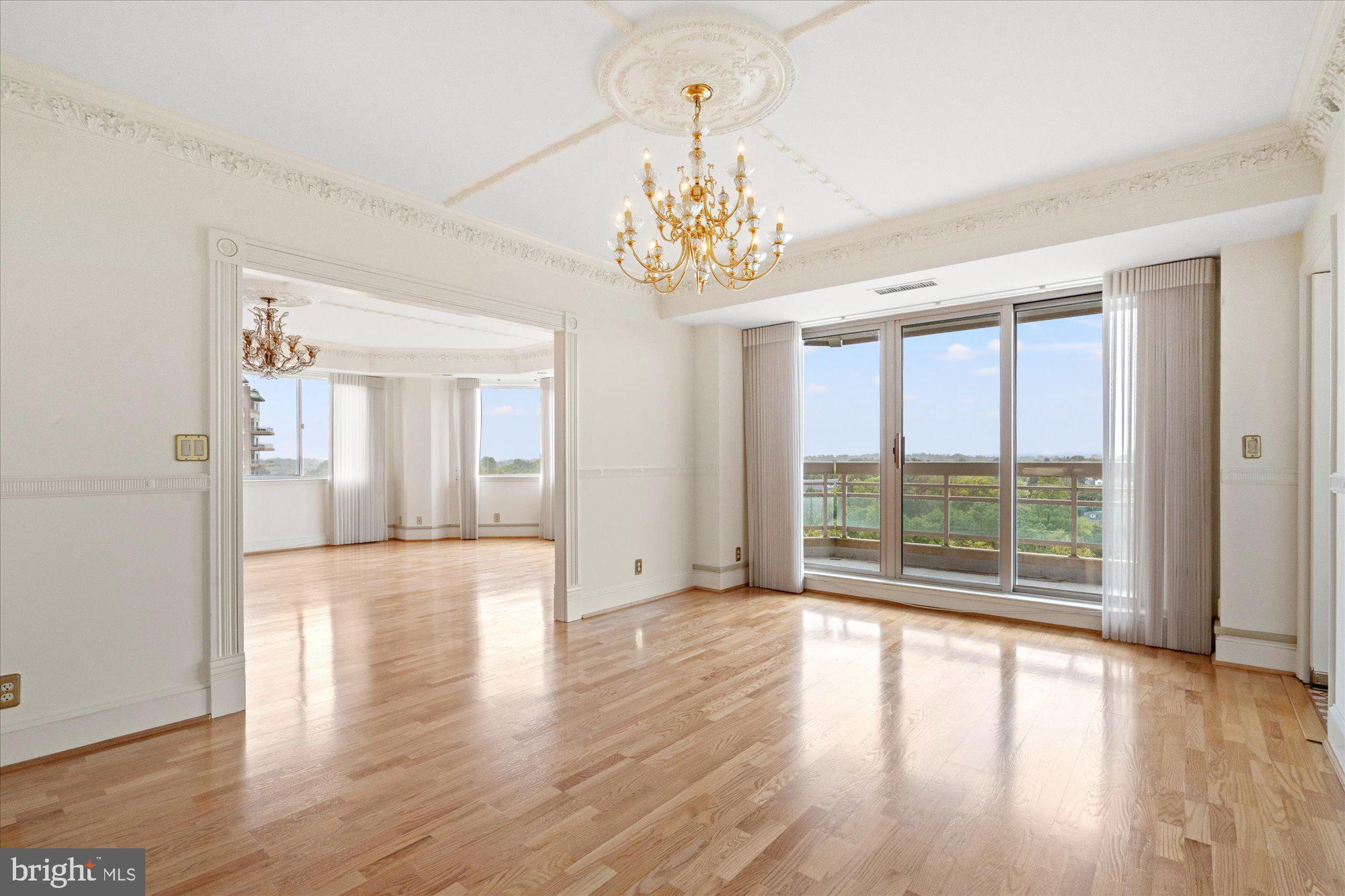 SOMERSET HOUSE - Residential