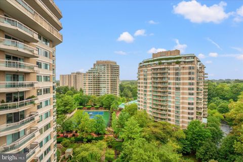 Photo of 5600 Wisconsin Avenue #1-1308, Chevy Chase, MD 20815 (MLS # MDMC2149778)