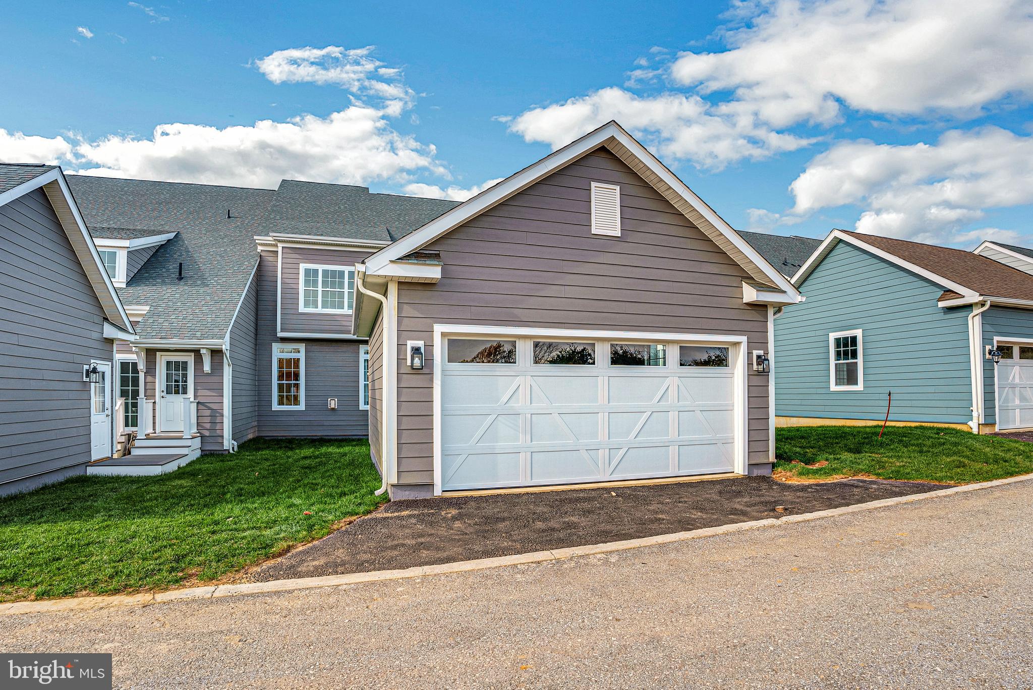 SPRING OAK - Residential