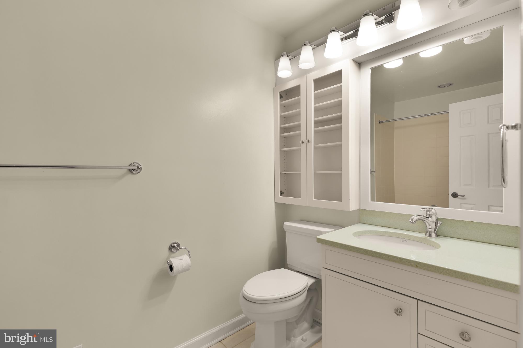 LANGLEY OAKS - Residential Lease