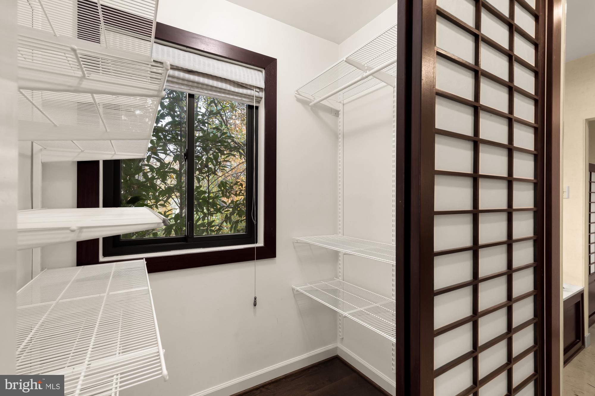 LANGLEY OAKS - Residential Lease