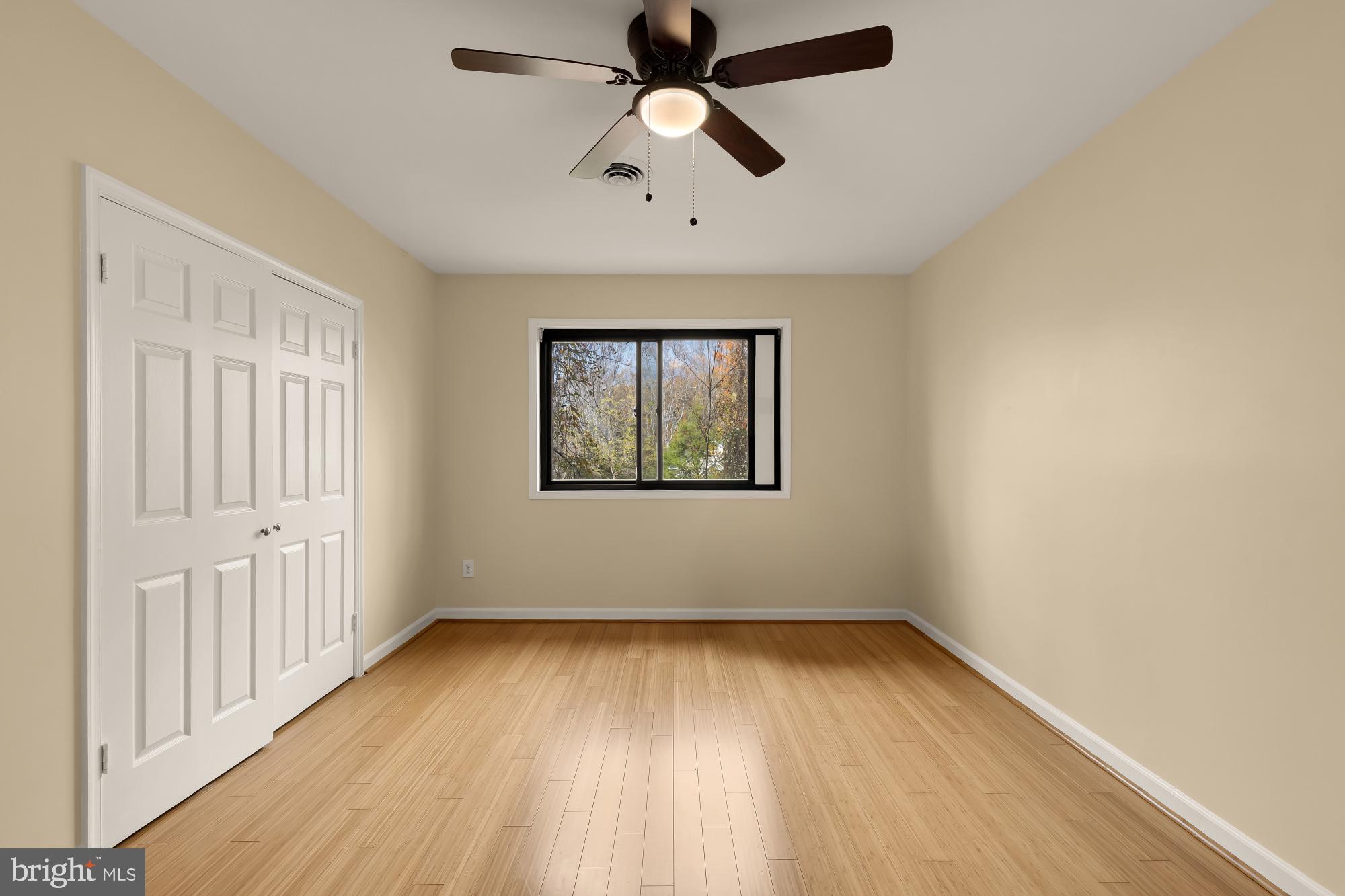 LANGLEY OAKS - Residential Lease